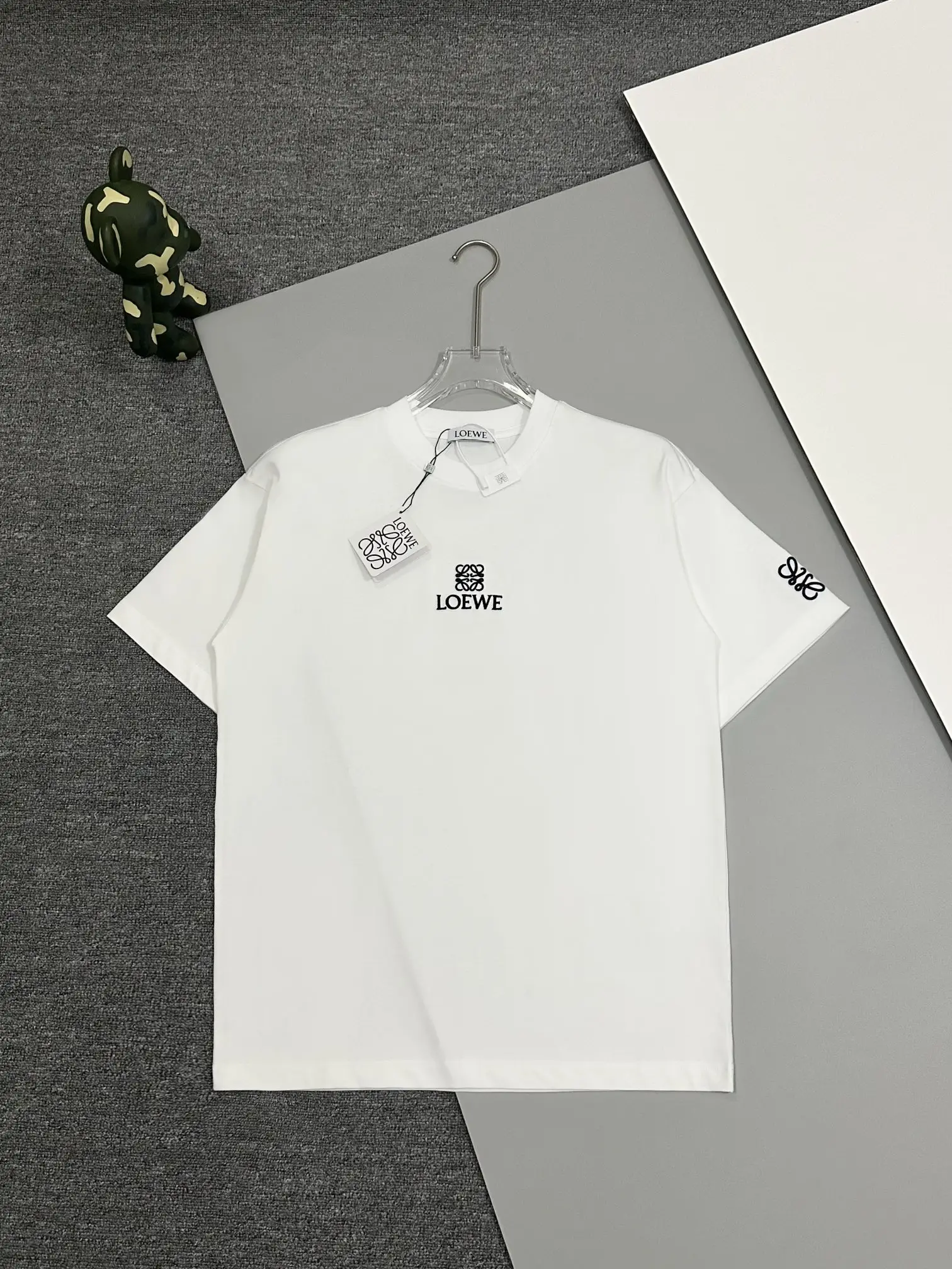 Anagram Logo Embroidered Cotton T-Shirt D13513668