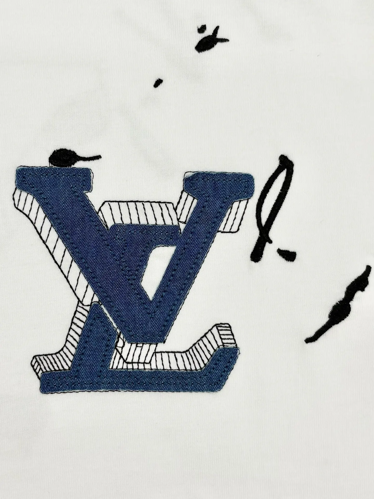 Embroidered Denim Patch Logo T-Shirt D14013794 — view 4