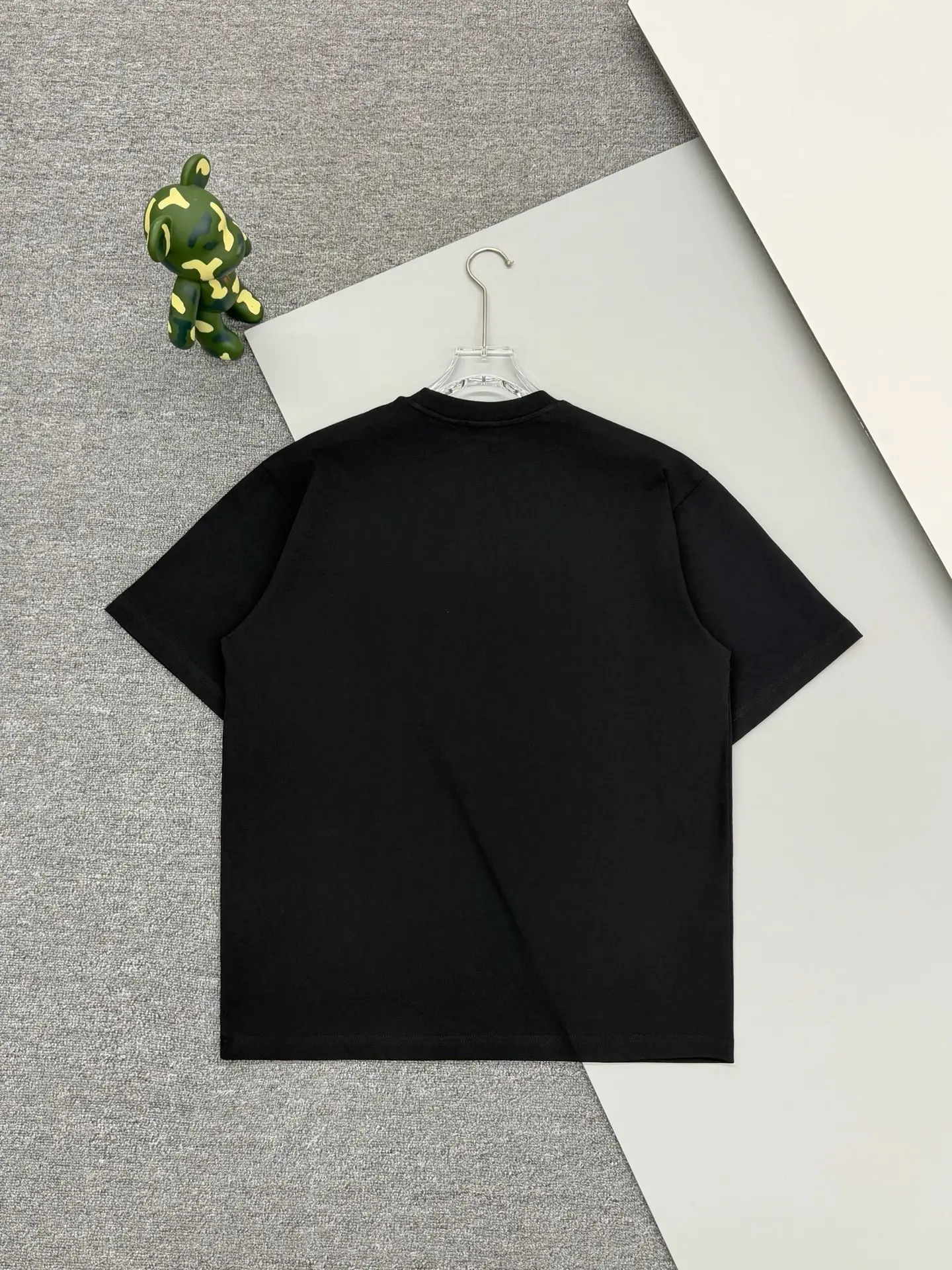 Embroidered Crest Cotton Jersey T-Shirt D14013480 — view 2