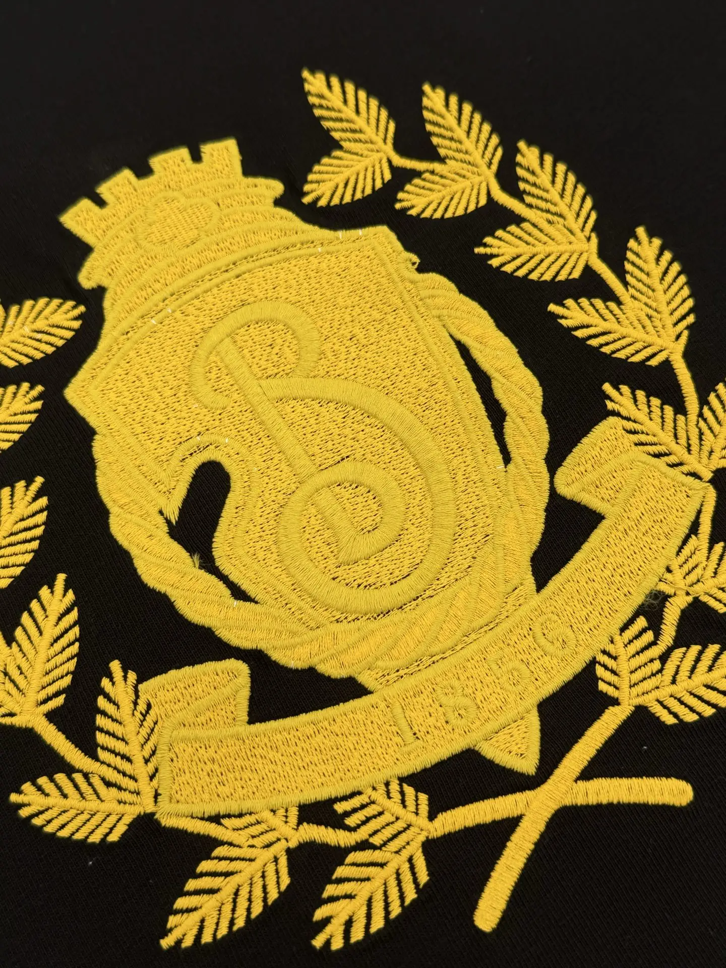 Embroidered Crest Cotton Jersey T-Shirt D14013480 — view 5