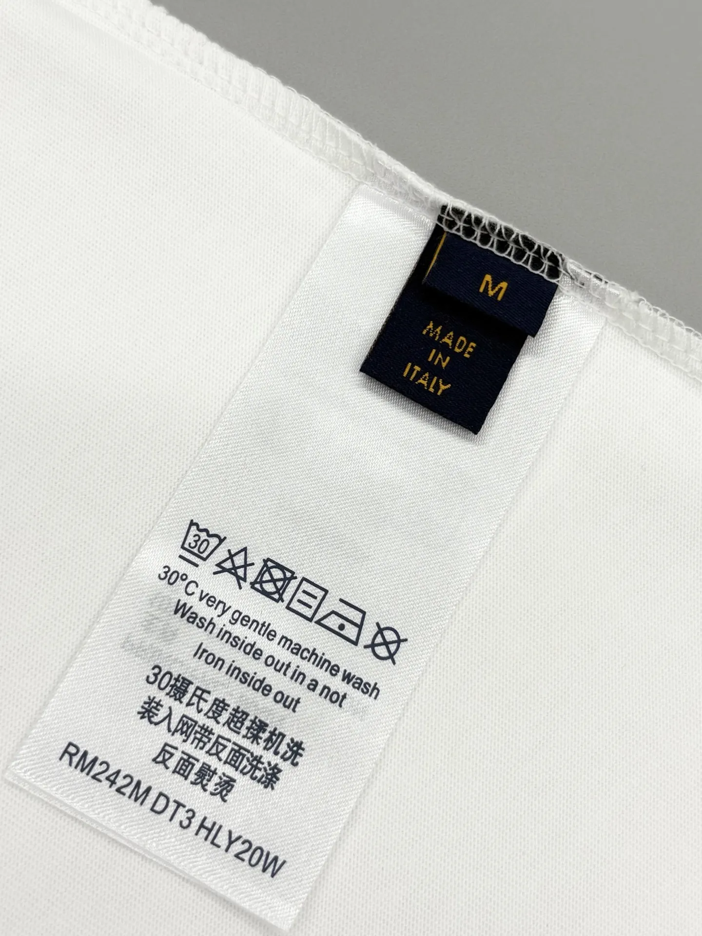 Embroidered Monogram Flower Cotton T-Shirt D14013800 — view 9