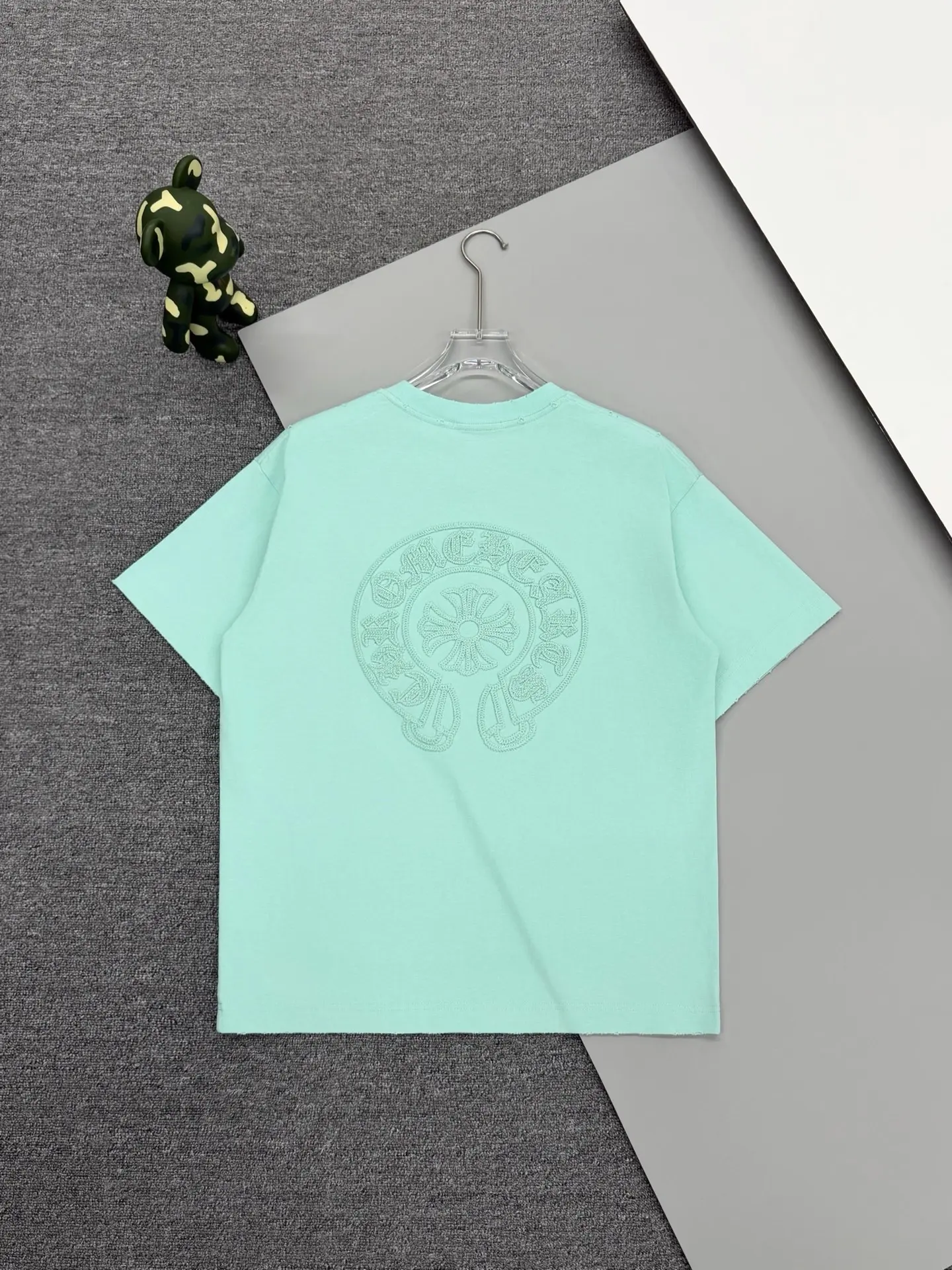 Horseshoe Embroidered Cotton T-Shirt D15013657 — view 2