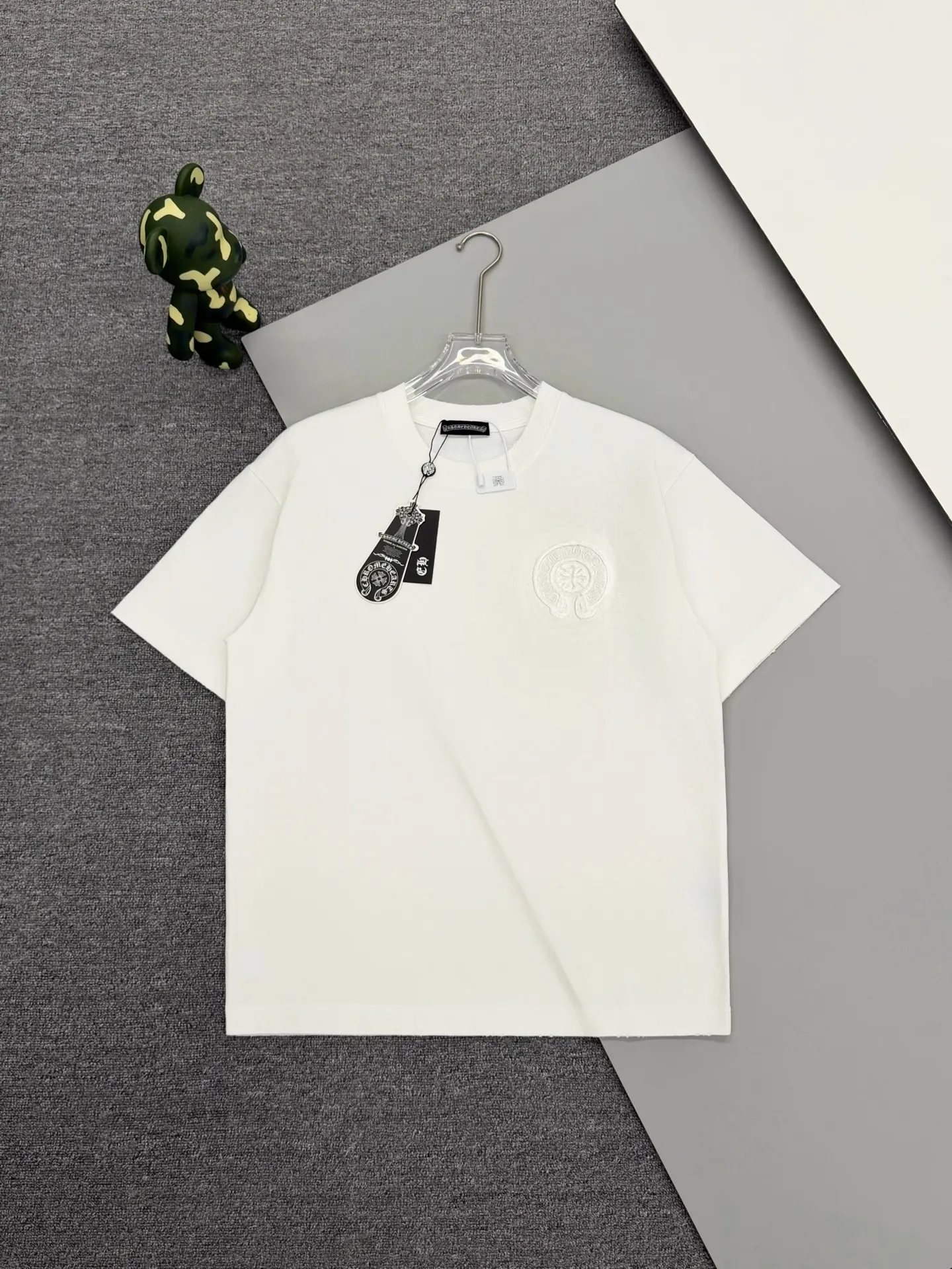 Horseshoe Embroidered Cotton T-Shirt D15013656