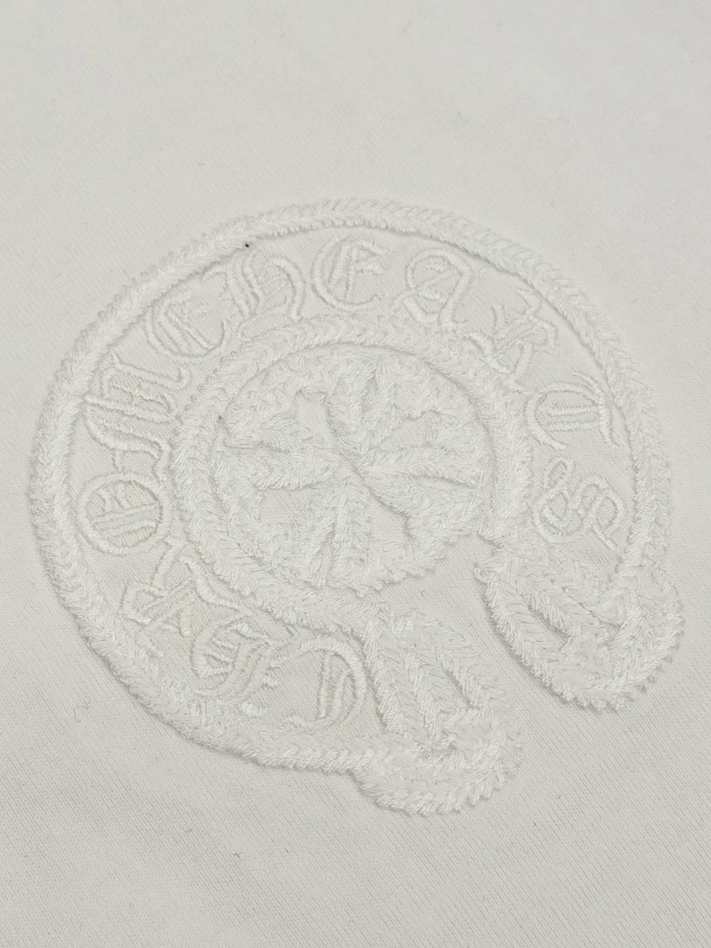 Horseshoe Embroidered Cotton T-Shirt D15013656 — view 4