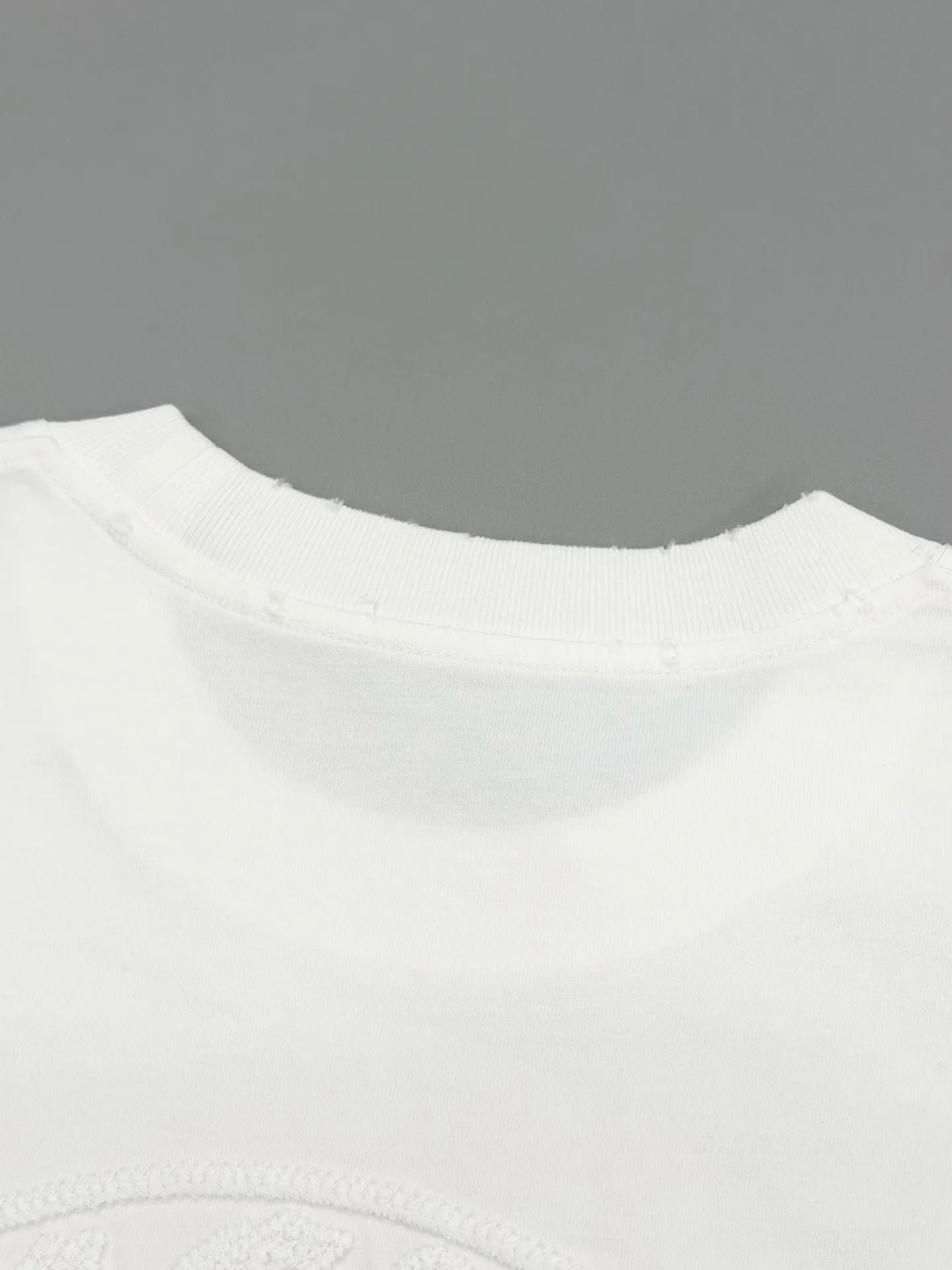 Horseshoe Embroidered Cotton T-Shirt D15013656 — view 7