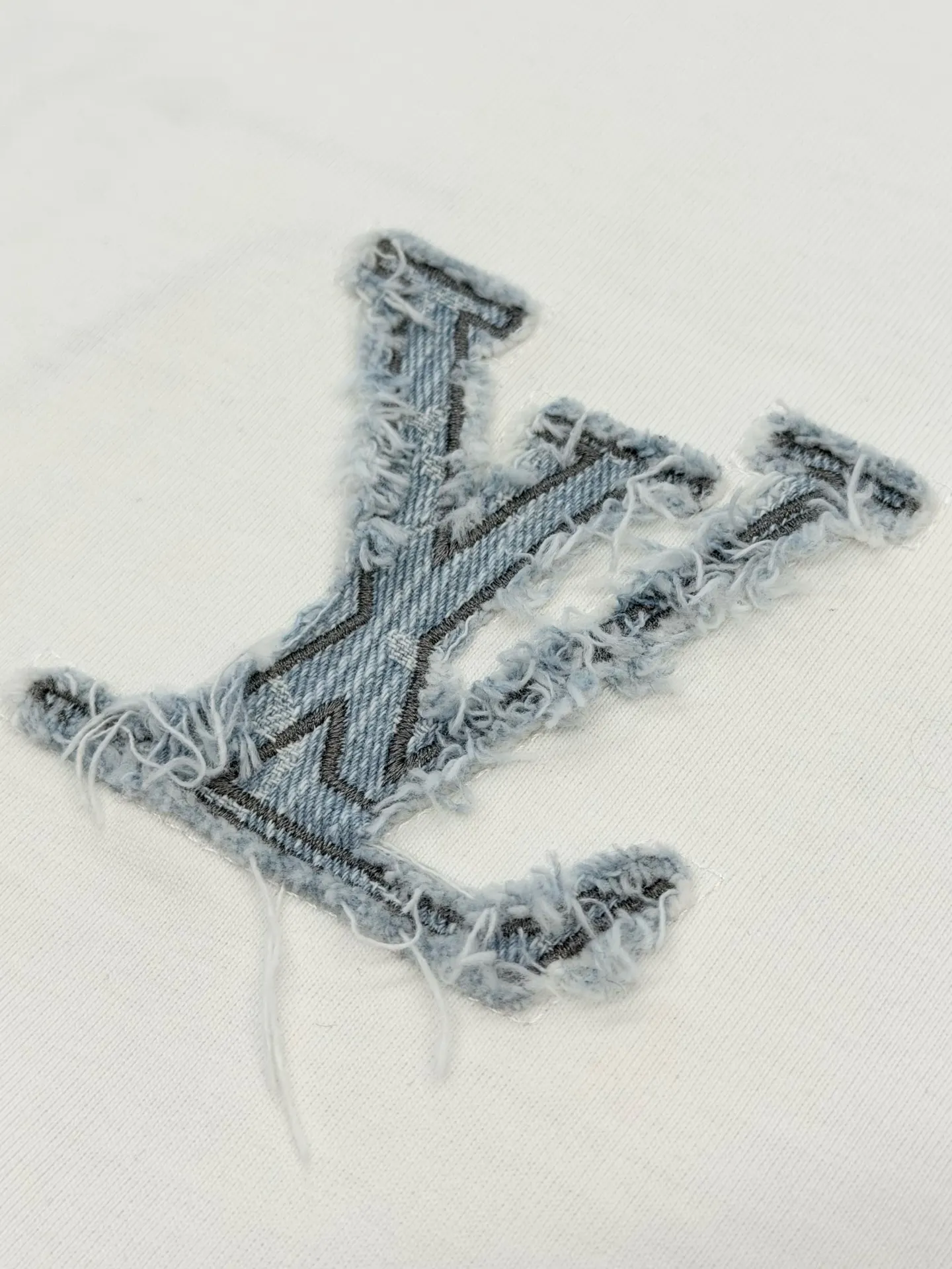 Embroidered Logo Cotton T-Shirt D15013654 — view 4