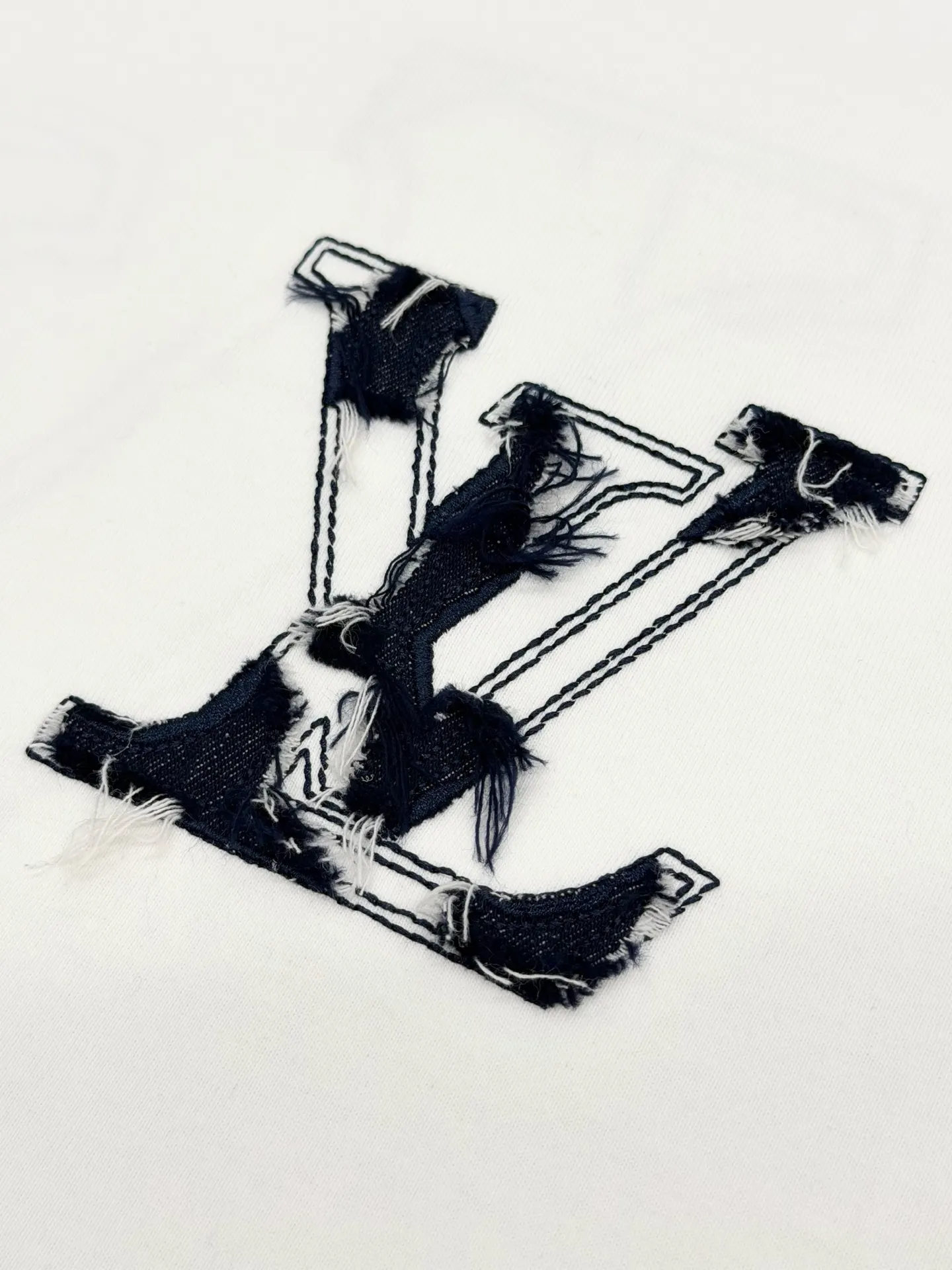 Embroidered Logo Cotton T-Shirt D15013652 — view 5