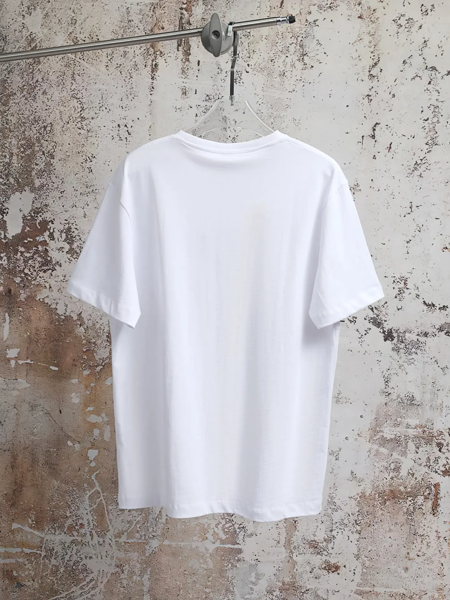 Anagram Embroidered Pocket T-Shirt D16021914 — view 2