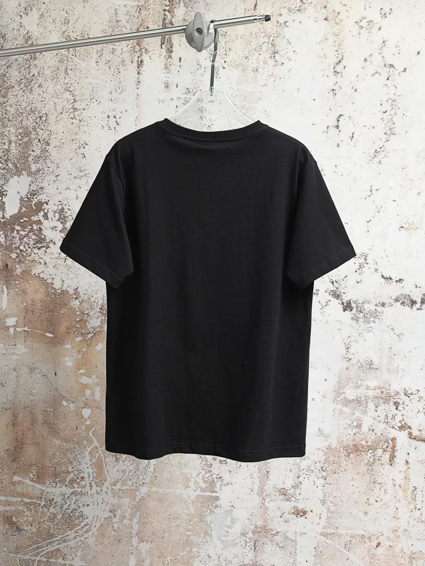 Anagram Embroidered Pocket T-Shirt D16021912 — view 2