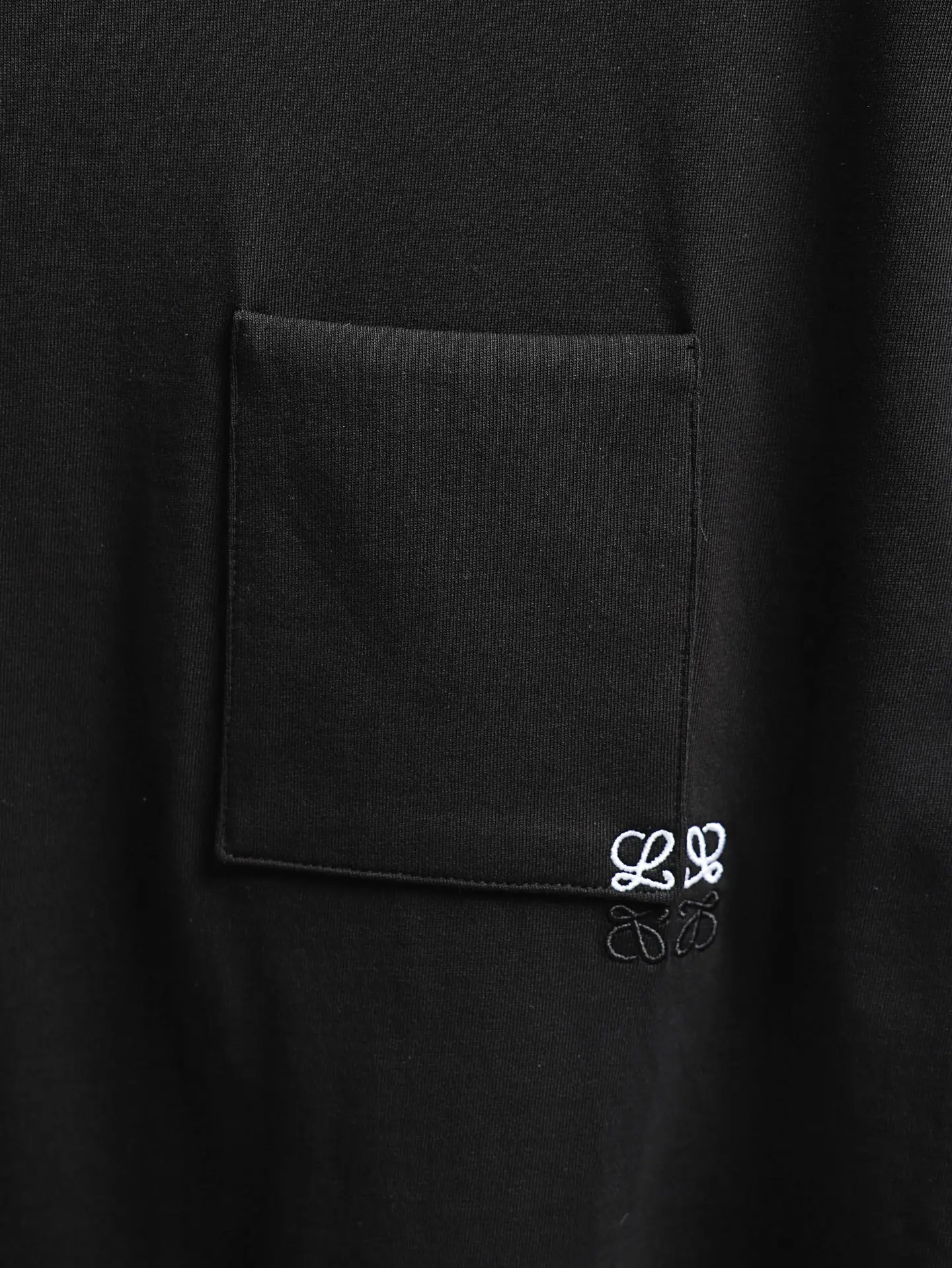 Anagram Embroidered Pocket T-Shirt D16021912 — view 3