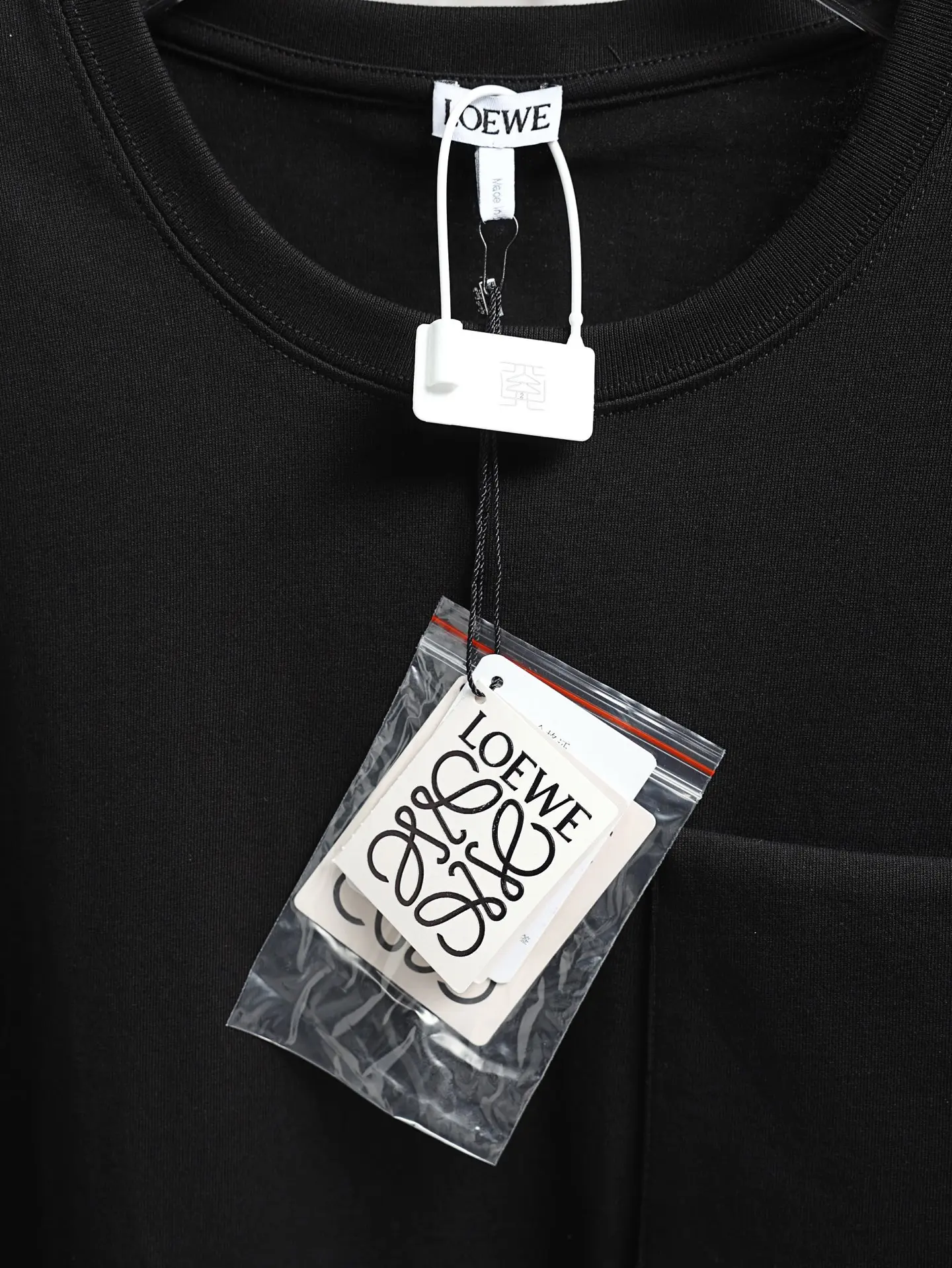 Anagram Embroidered Pocket T-Shirt D16021912 — view 4
