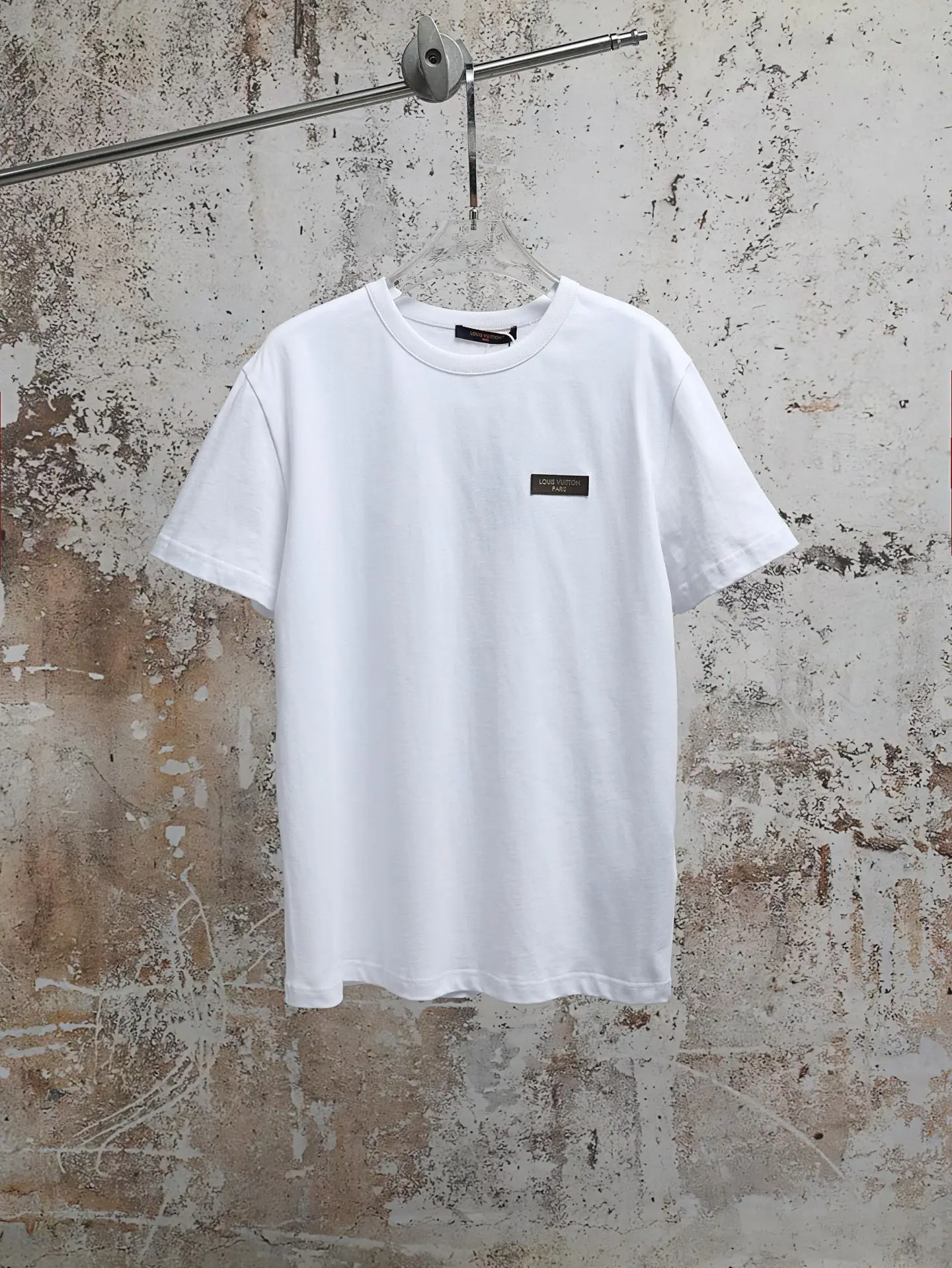 Leather Patch Cotton Crew-Neck T-Shirt D16021924