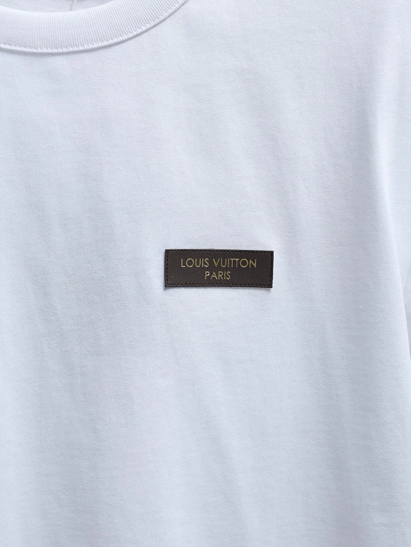 Leather Patch Cotton Crew-Neck T-Shirt D16021924 — view 4
