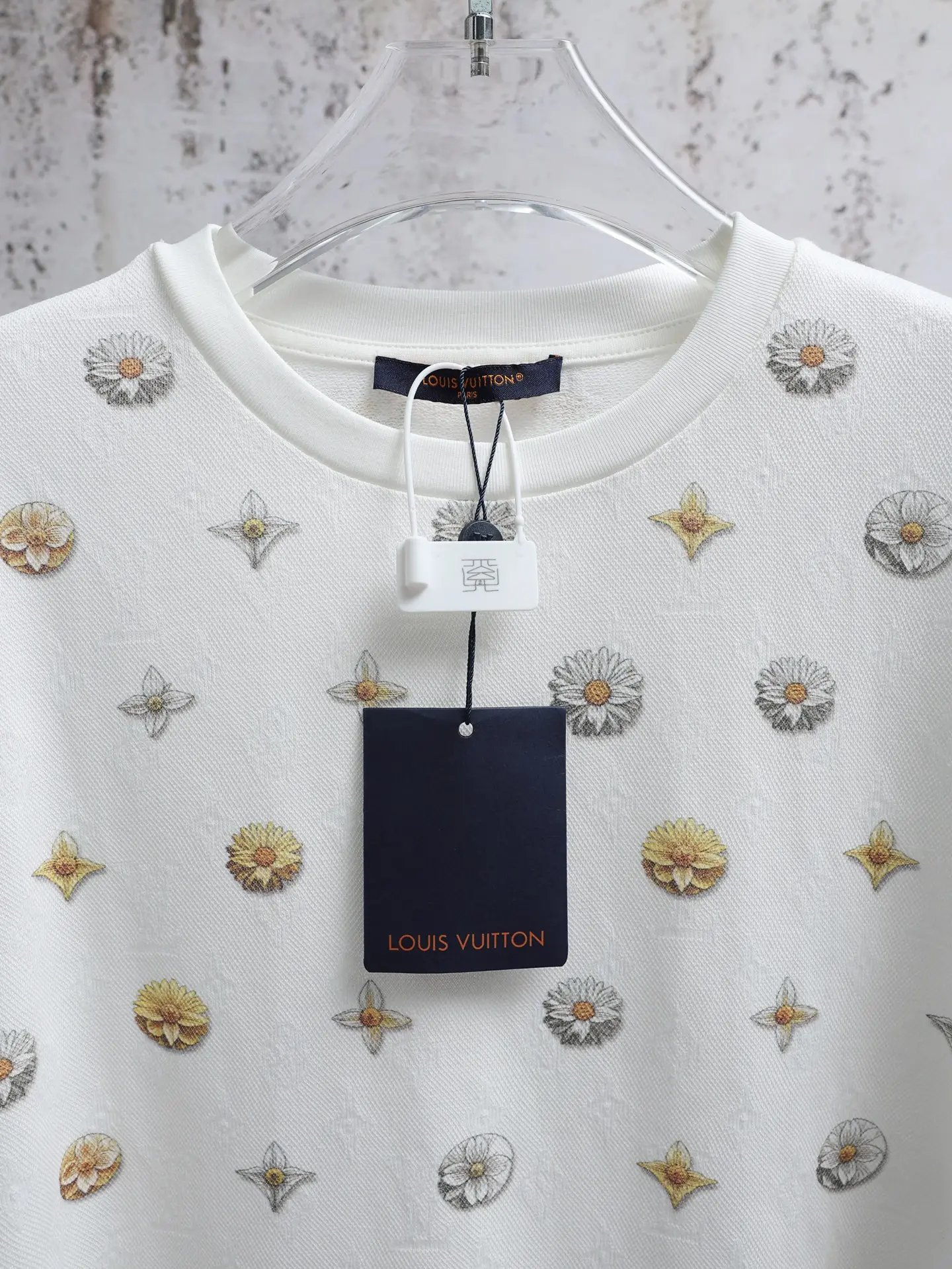 Blooming Monogram Flowers Jacquard T-Shirt D19021937 — view 3