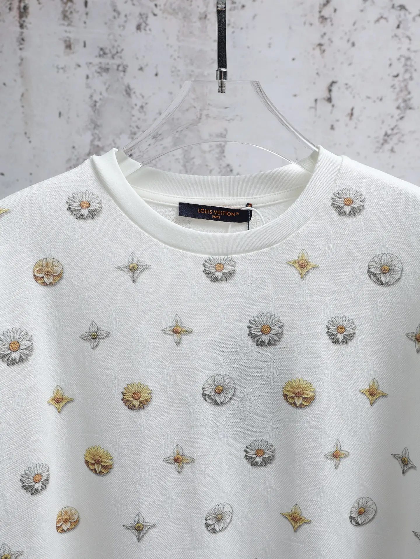 Blooming Monogram Flowers Jacquard T-Shirt D19021937 — view 4