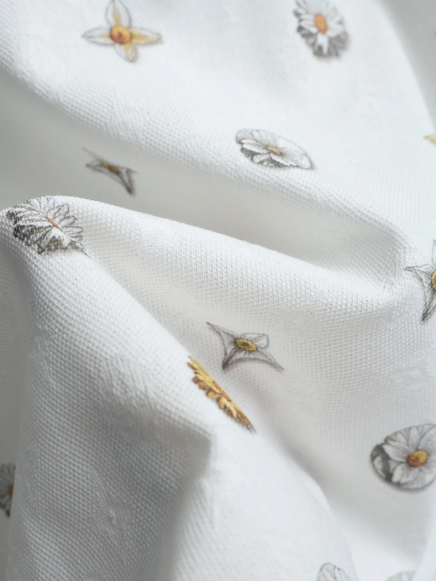 Blooming Monogram Flowers Jacquard T-Shirt D19021937 — view 9