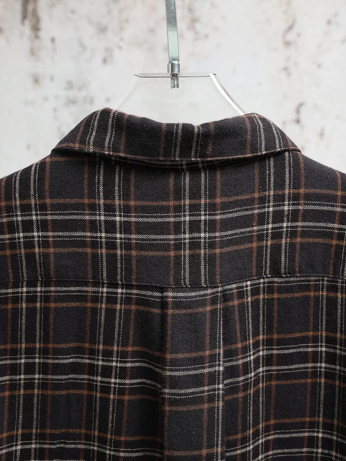 Plaid Zip-Up Short-Sleeve Shirt D20521942 — view 4