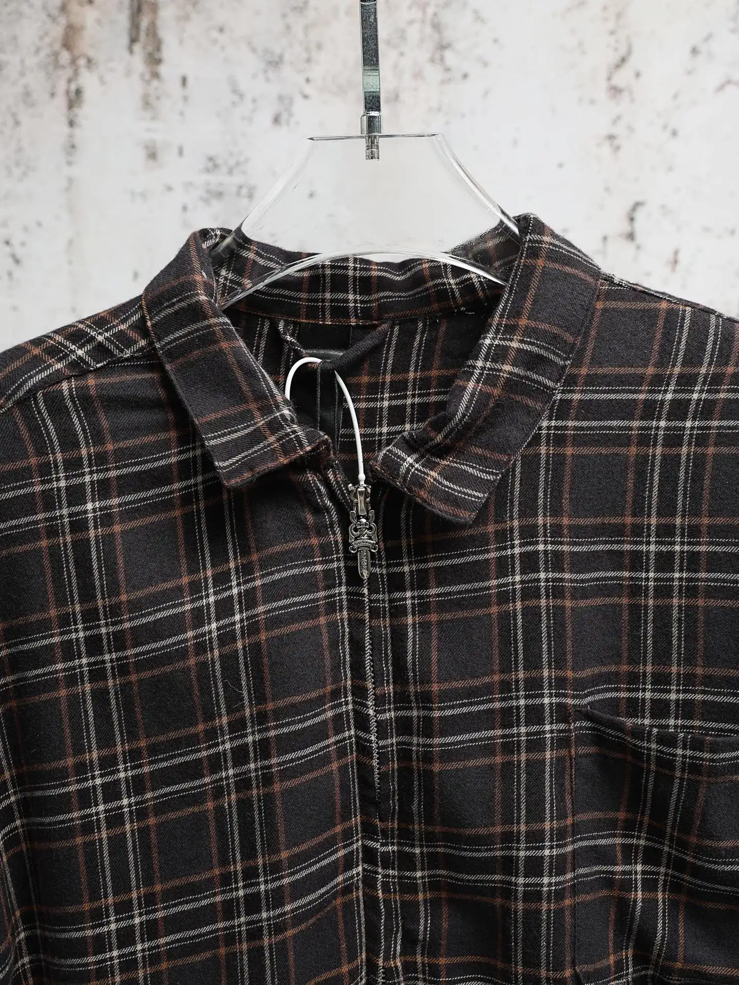 Plaid Zip-Up Short-Sleeve Shirt D20521942 — view 5