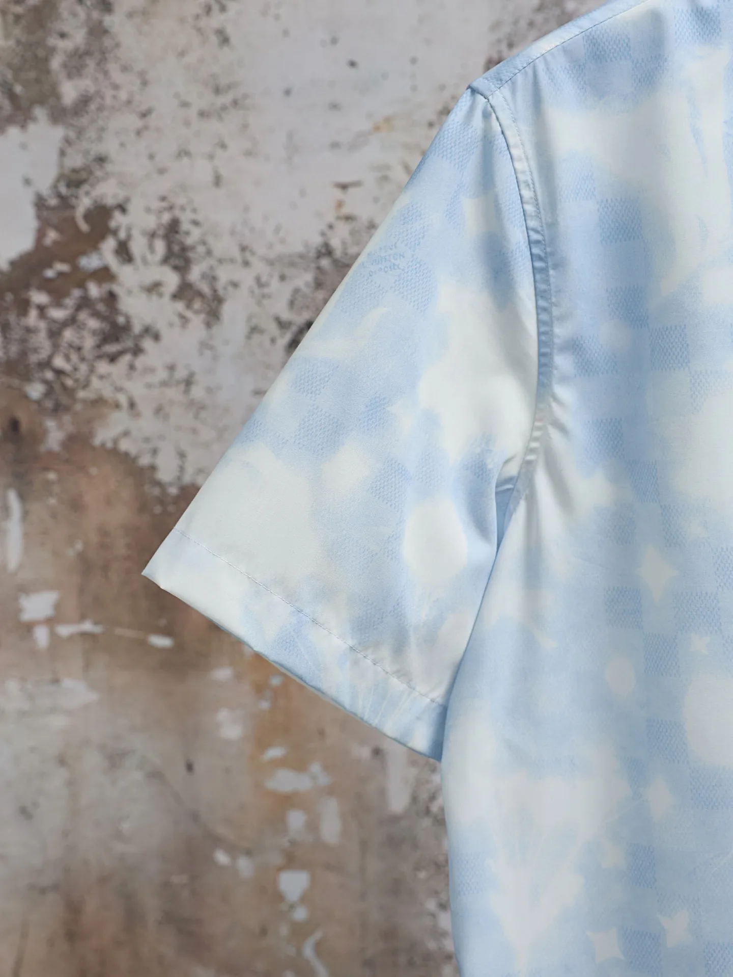 Monogram Cloud Print Short-Sleeve Shirt D23021929 — view 8