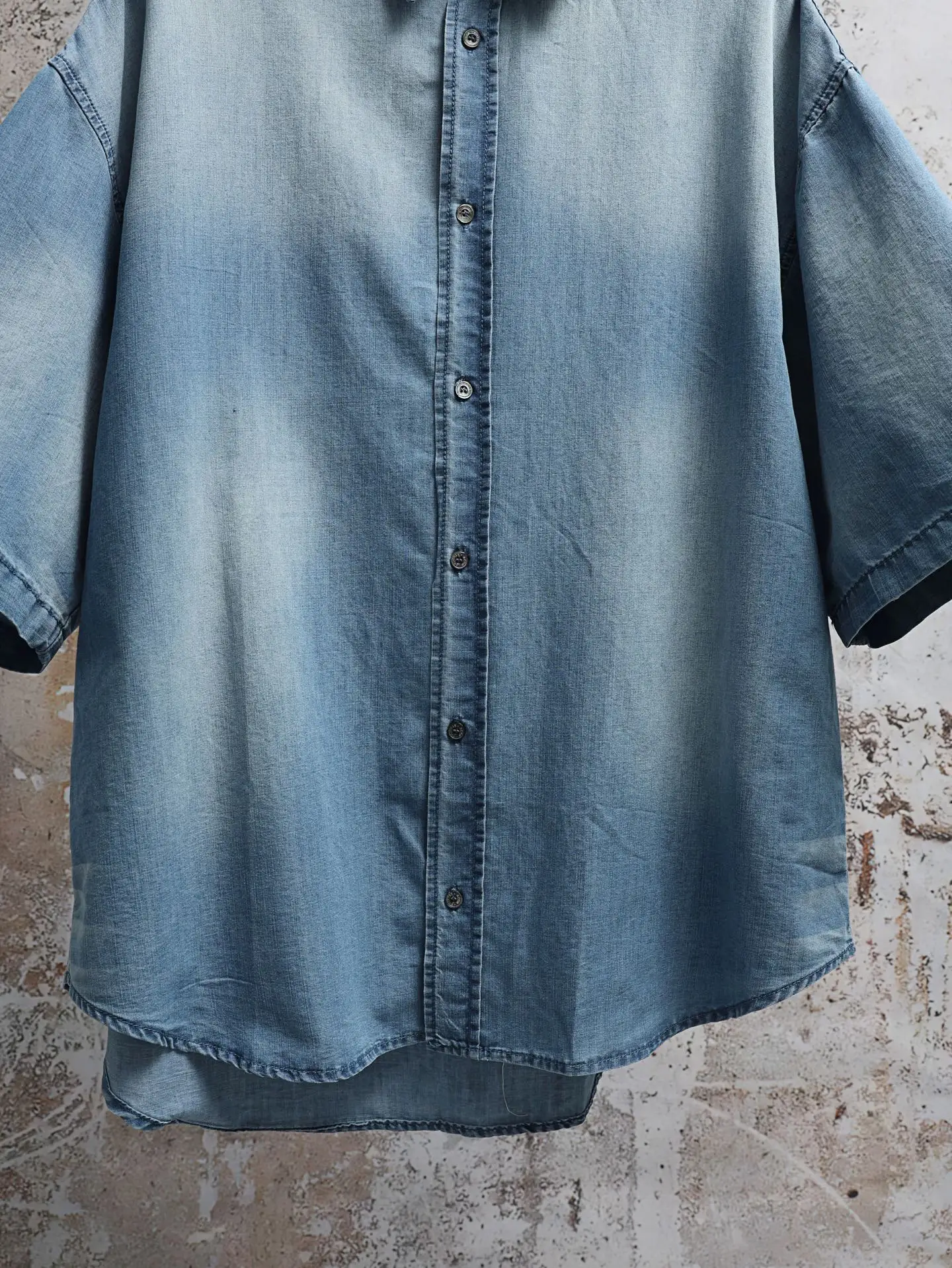 1996 Logo-Button Cotton-Linen Shirt D25521923 — view 9