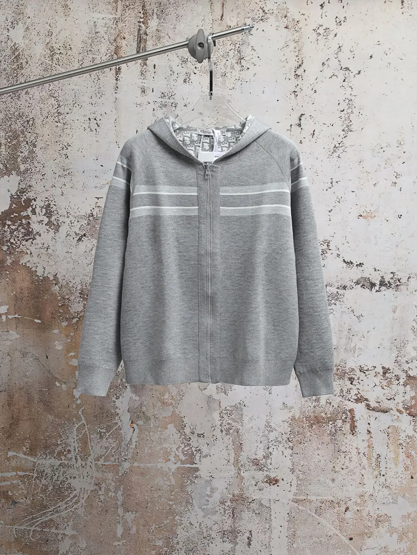 Oblique Reversible Cashmere-Blend Zip Hoodie D31021909