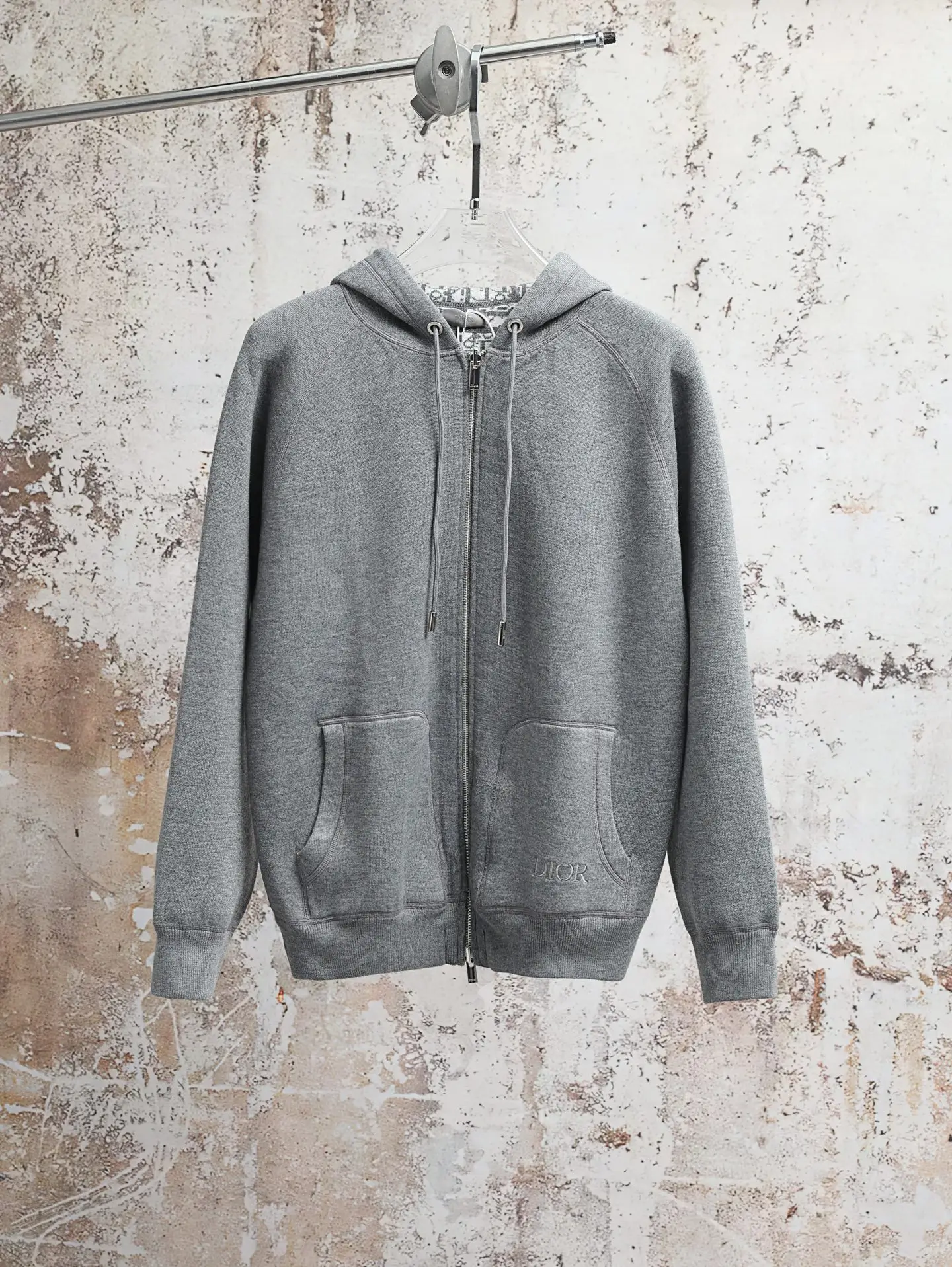Oblique Lining Zip-Up Hoodie D34521899