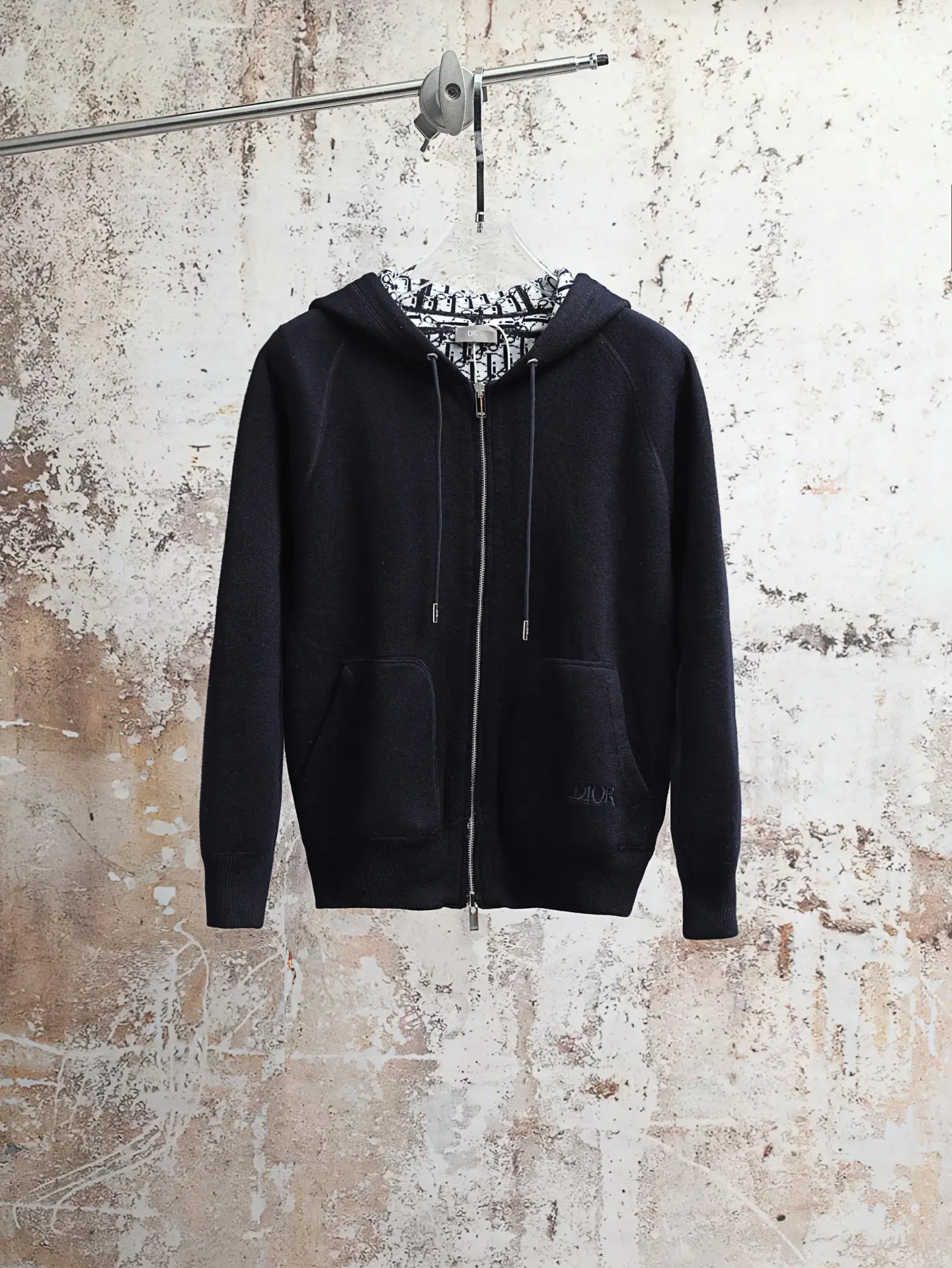 Oblique Lined Zip-Up Hooded Jacket D34521896