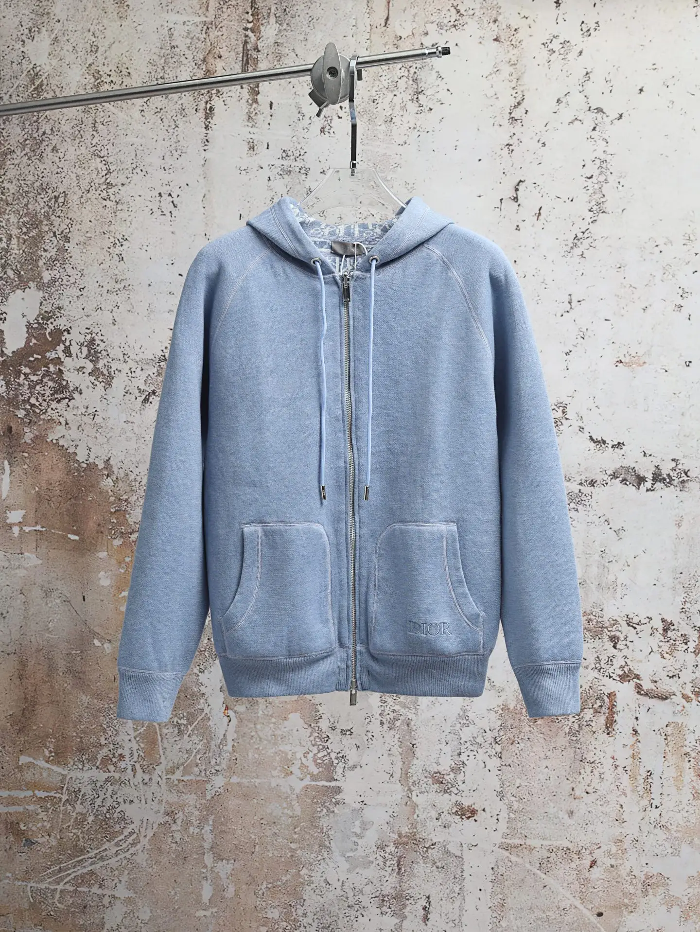 Oblique Lining Zip-Up Hooded Sweatshirt D34521897