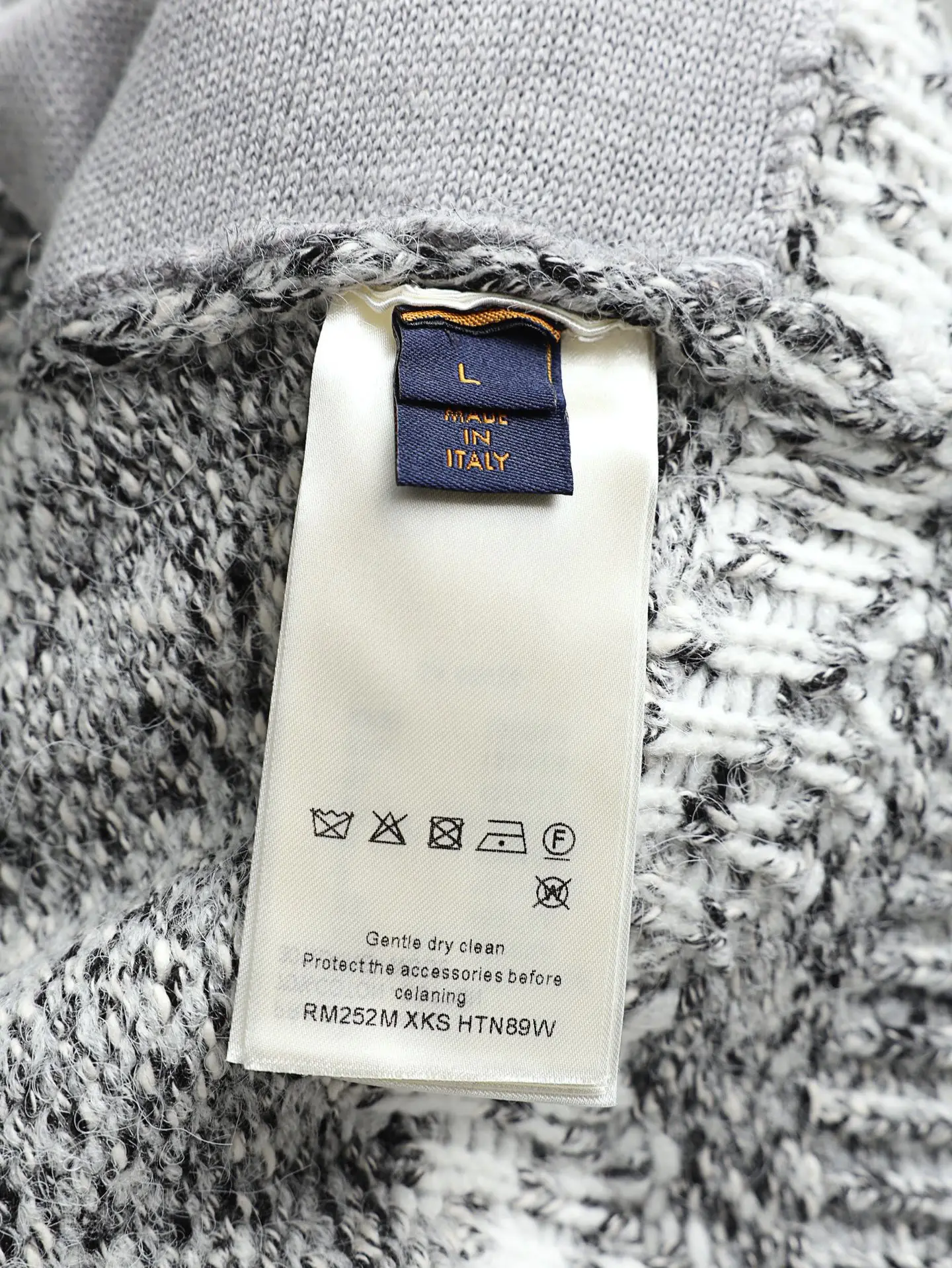 LV x Nigo Intarsia Knit Zip-Up Blouson D44021885 — view 9