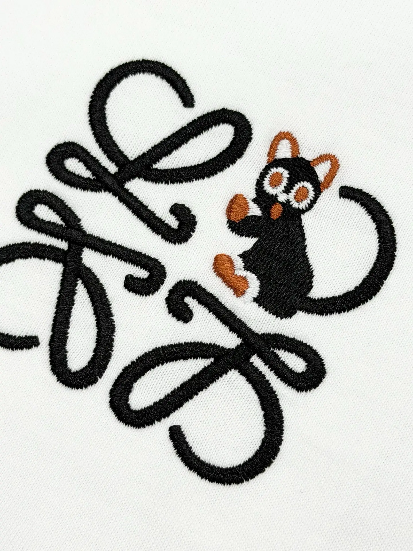 Anagram Embroidered Cotton T-Shirt D13513640 — view 6