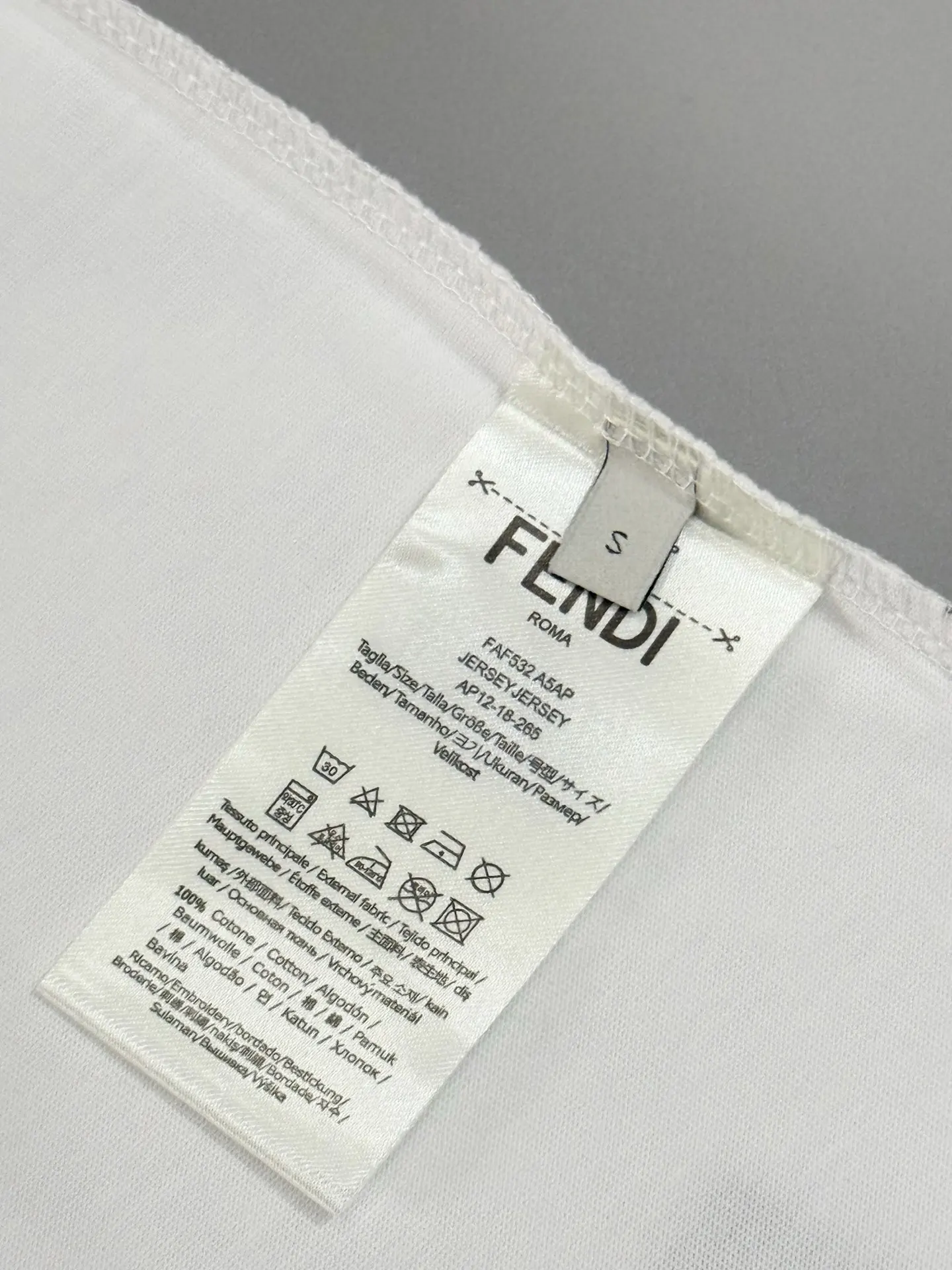 Embroidered Graphic Cotton T-Shirt D13513499 — view 6