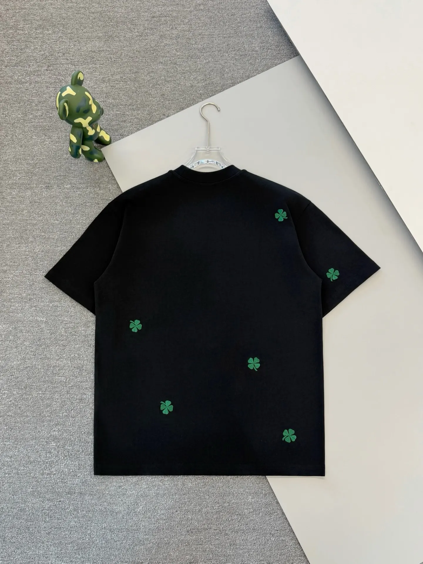 Dior Clover Embroidered Cotton T-Shirt D14013662 — view 2