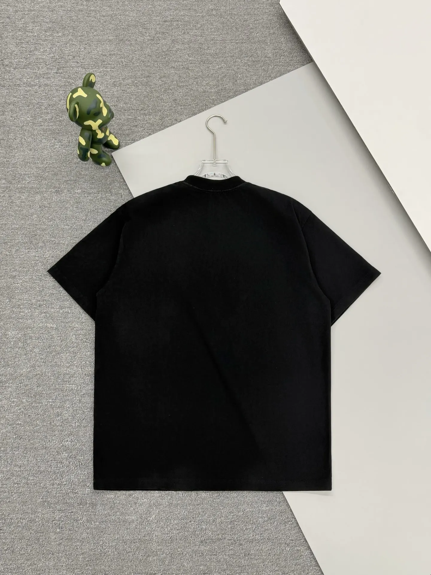 Beaded Logo Embroidery Cotton T-Shirt D15013647 — view 2
