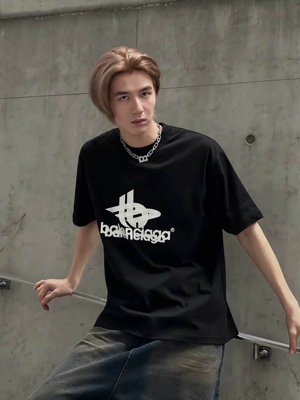 Tape Logo Oversized Cotton T-Shirt D15019949