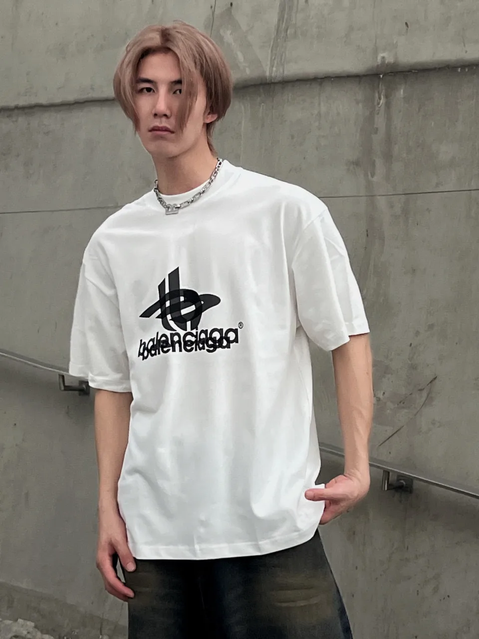 Tape Logo Oversized Cotton T-Shirt D15019949 — view 2