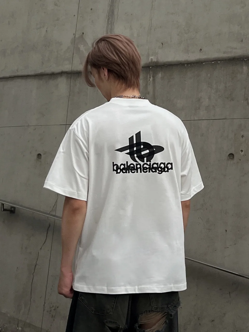 Tape Logo Oversized Cotton T-Shirt D15019949 — view 4