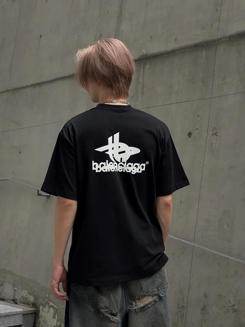 Tape Logo Oversized Cotton T-Shirt D15019949 — view 5