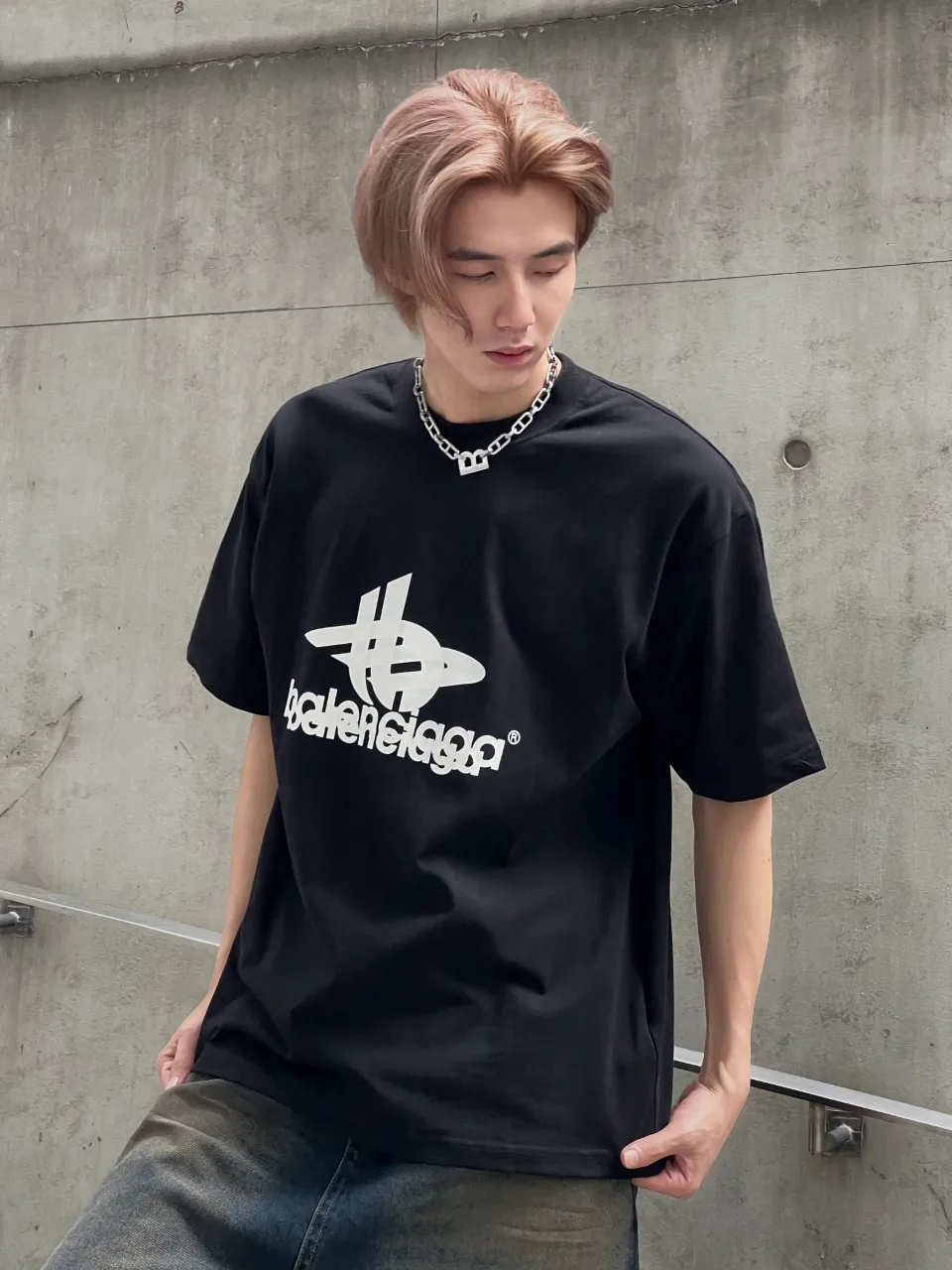 Tape Logo Oversized Cotton T-Shirt D15019949 — view 7