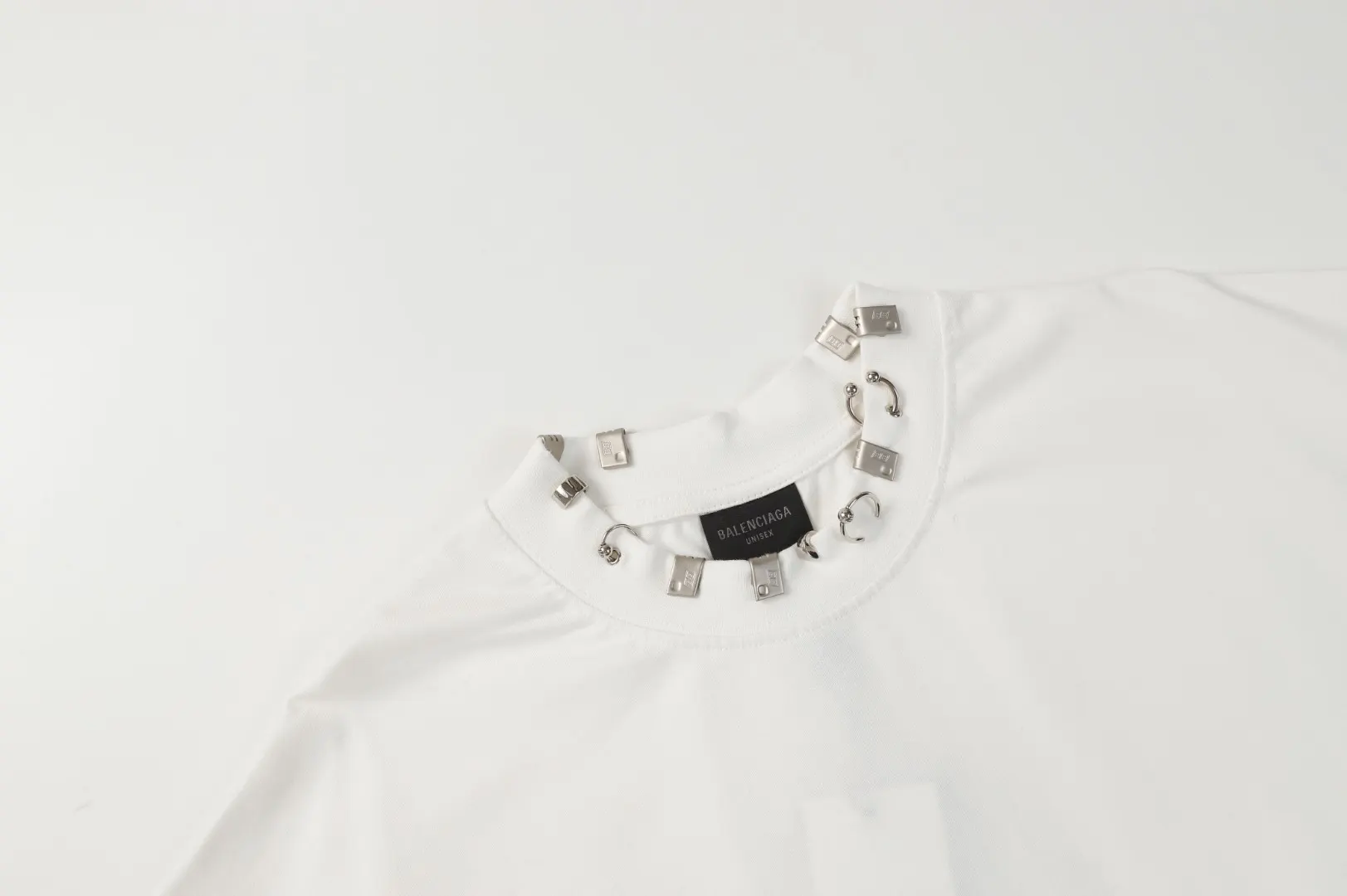 Pierced Oversized Cotton T-Shirt D11519940 — view 3