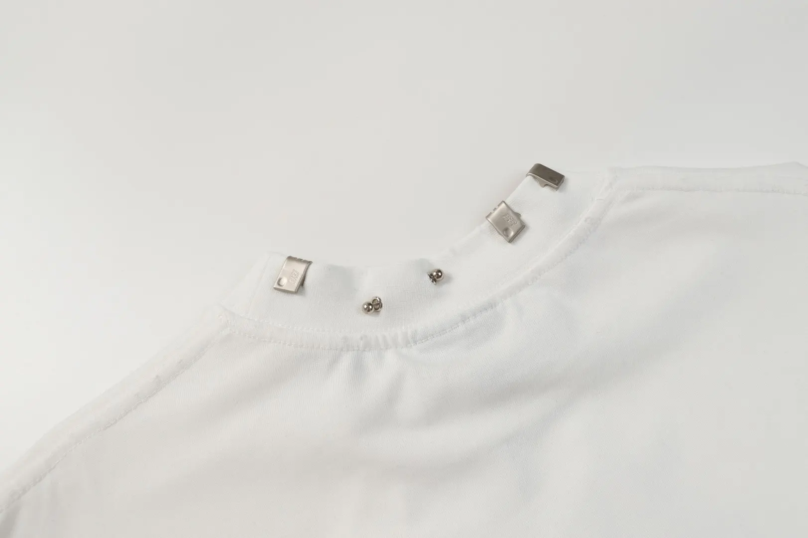 Pierced Oversized Cotton T-Shirt D11519940 — view 5