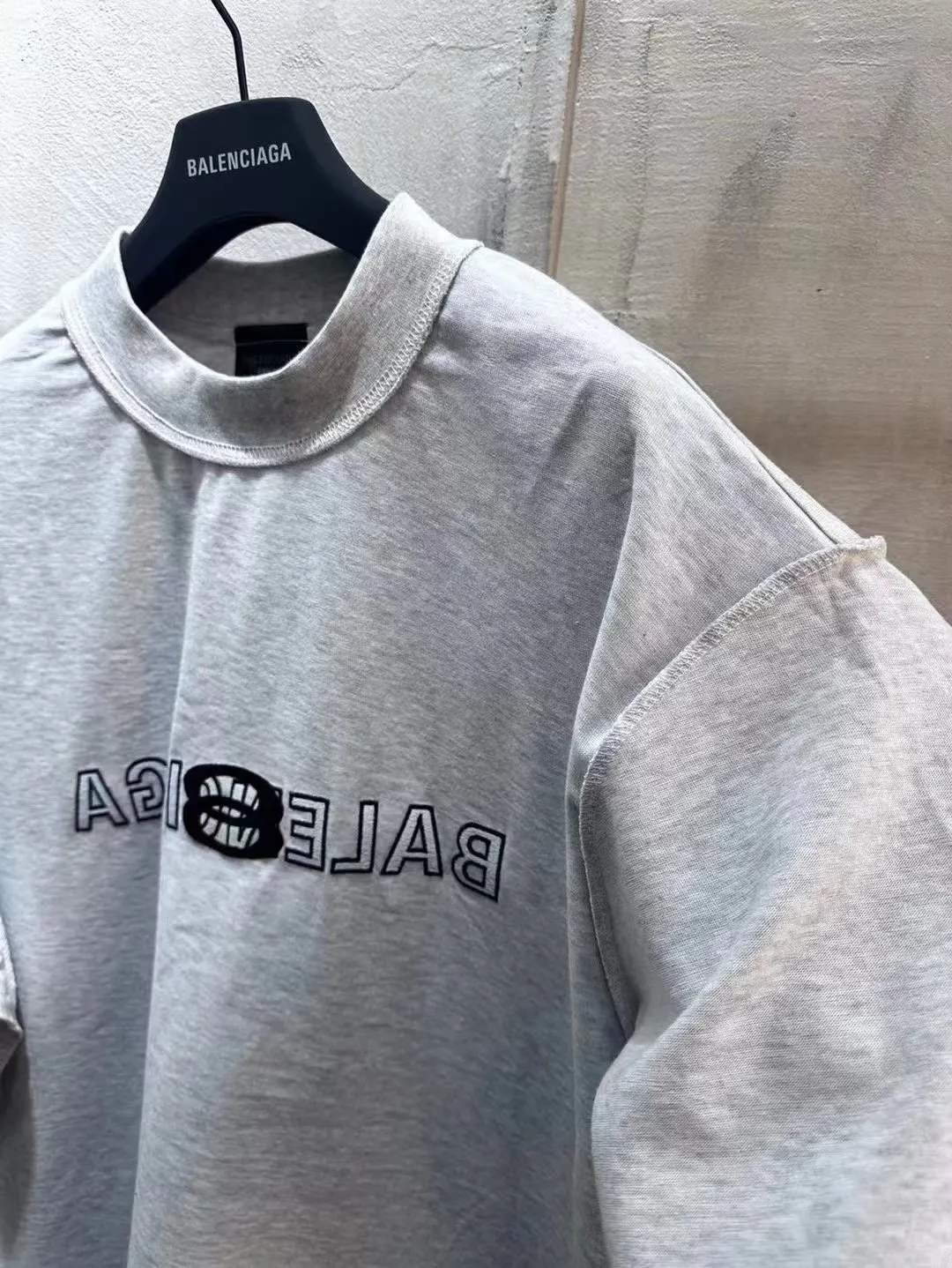 Inside-Out Embroidered Logo T-Shirt D11519952 — view 7