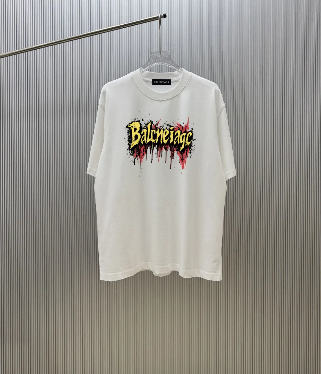 Distressed Logo Graphic T-Shirt D12518819