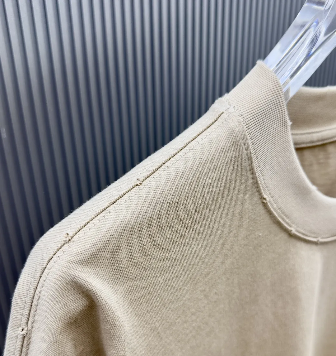 Logo Print Distressed Cotton T-Shirt D12518817 — view 6
