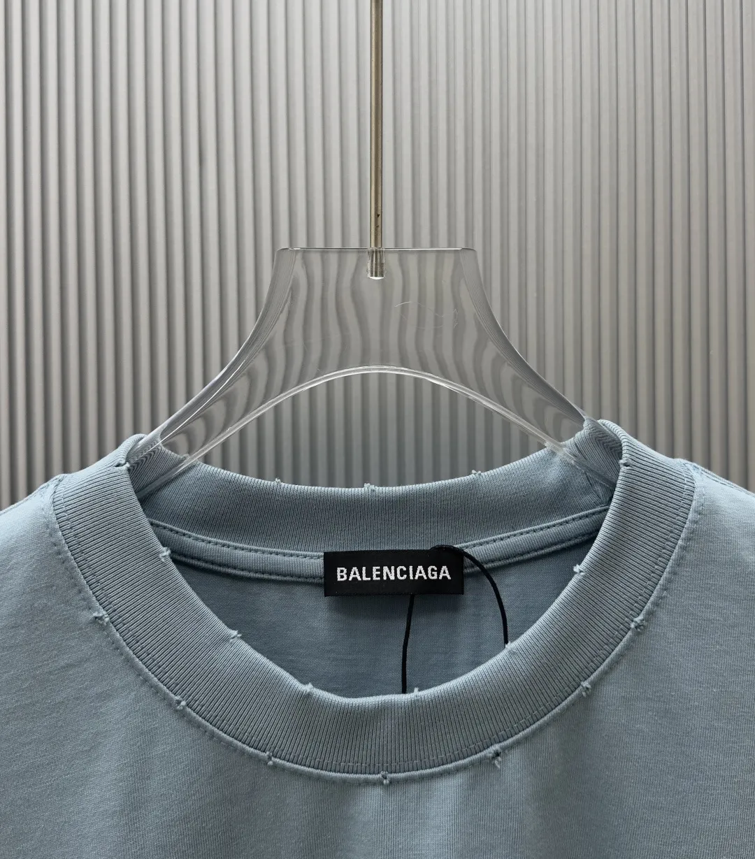 Logo Print Distressed Cotton T-Shirt D12518826 — view 4