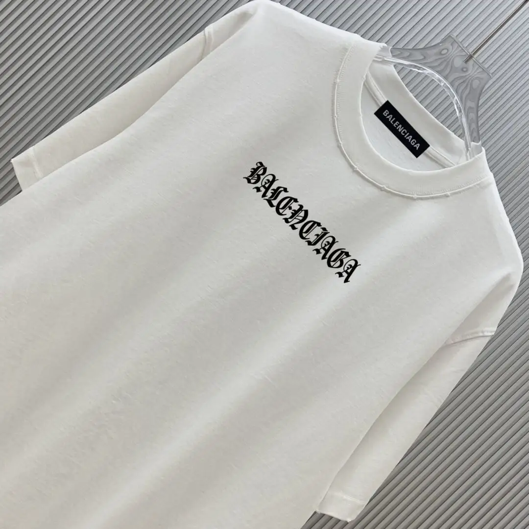 Gothic Logo Distressed Cotton T-Shirt D12518829 — view 3