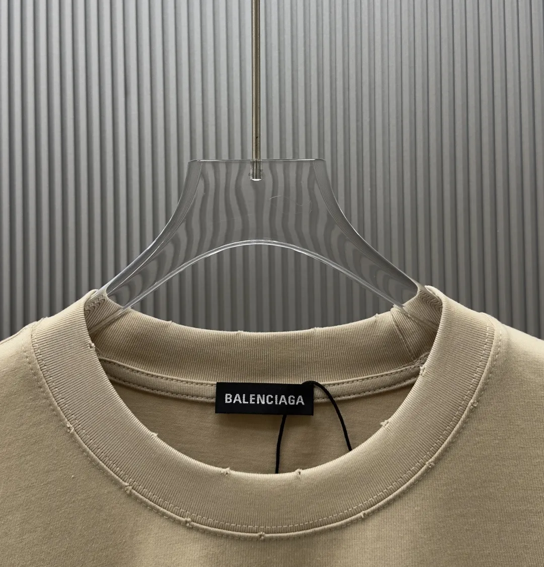 Logo Print Distressed Cotton T-Shirt D12518827 — view 4