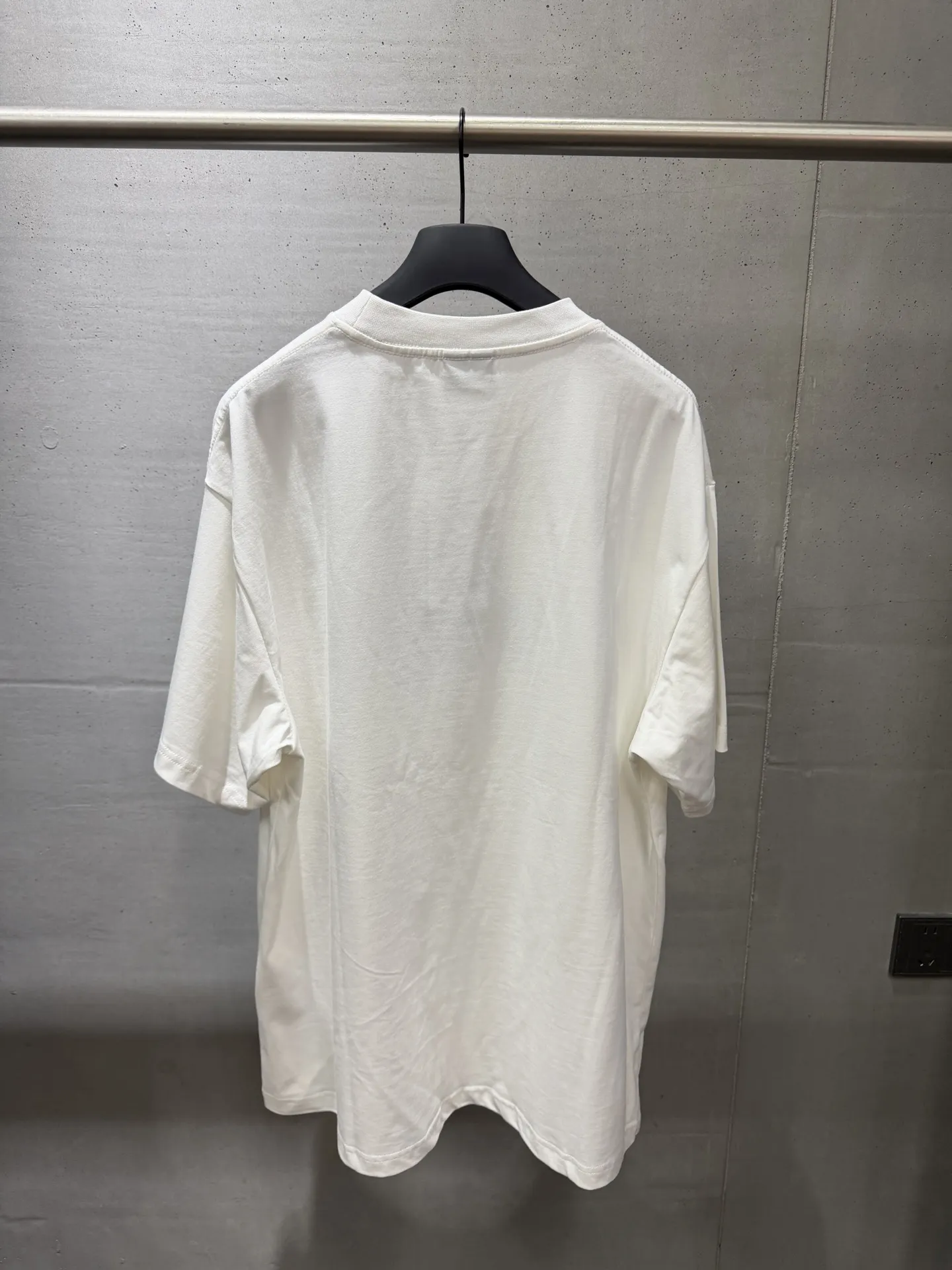 Melting Logo Oversized T-Shirt D15519913 — view 2