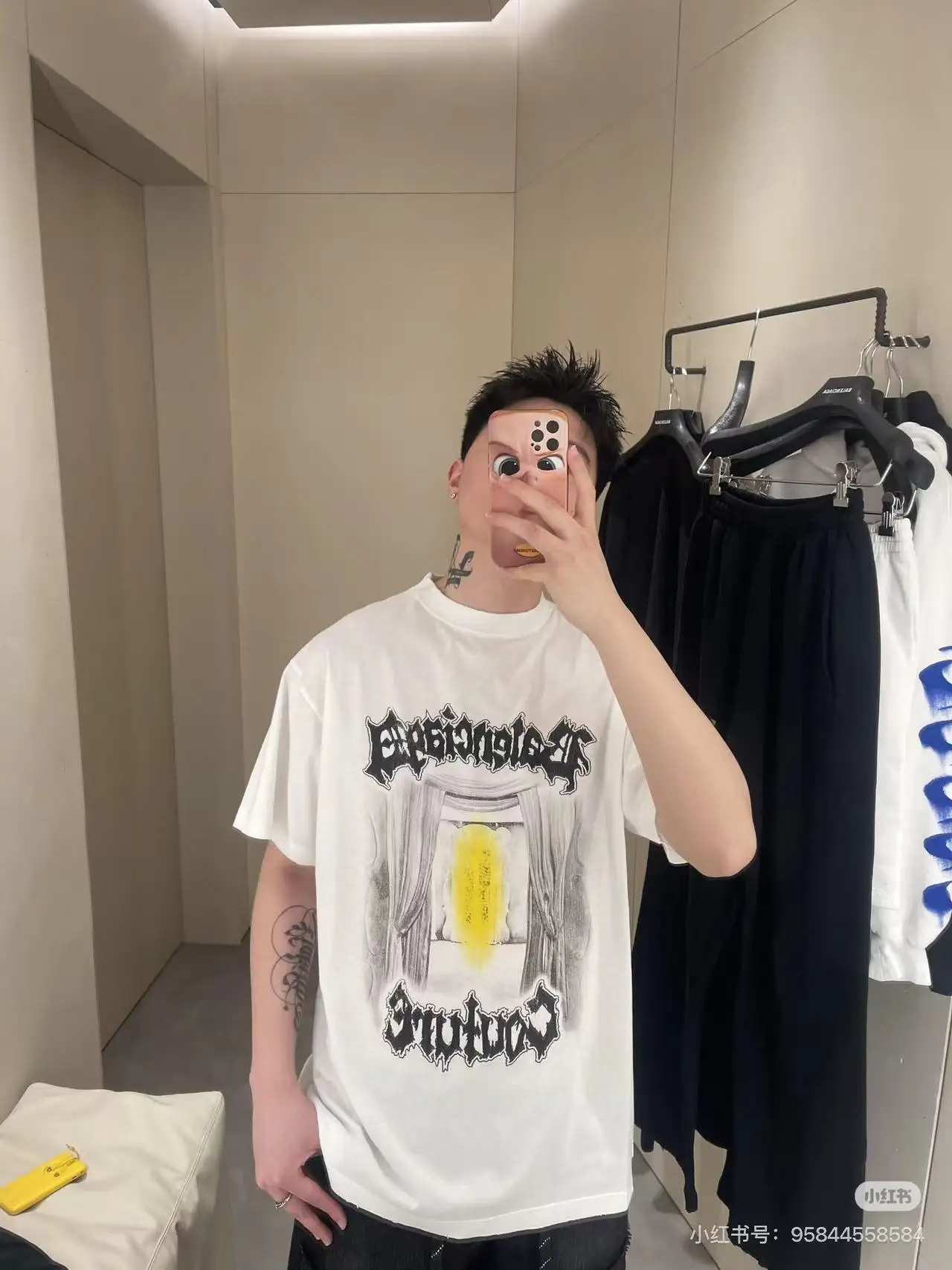 Couture Theater Graphic Print T-Shirt D15520062 — view 12