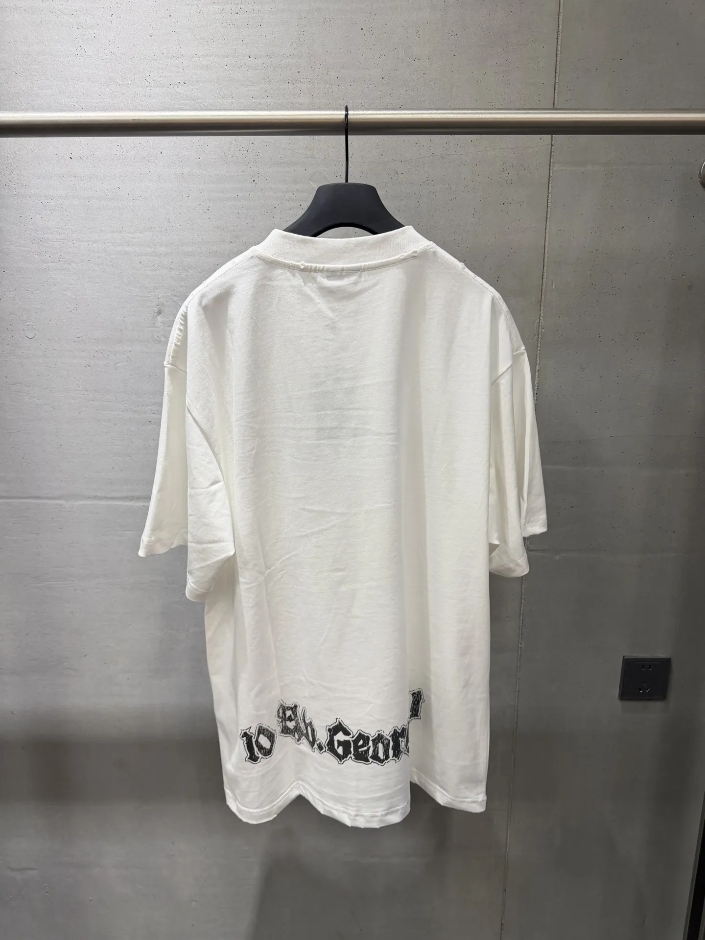 Graphic Print Oversized T-Shirt D15520064 — view 2