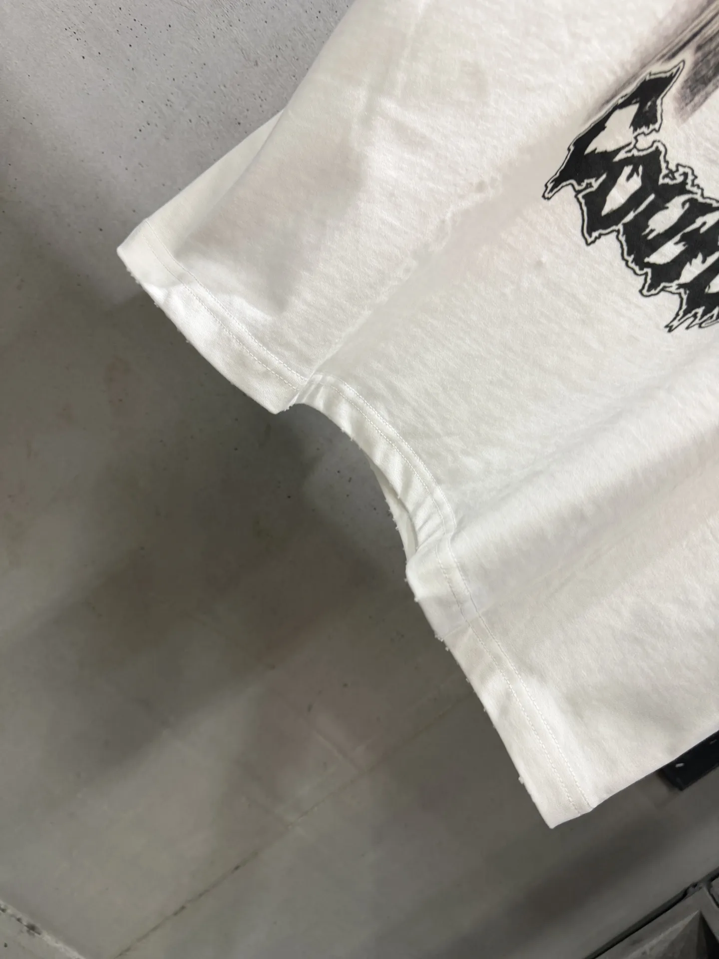 Graphic Print Oversized T-Shirt D15520064 — view 6